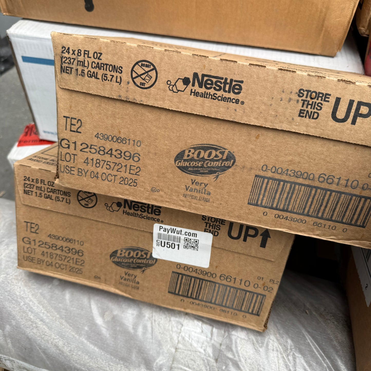 ZA@ Pallet of Large Fabric Roll, Dental Tips, Jug, USB Cables, Peanut Butter,TAKIS, & BOOST (all past Date) (AS-IS)