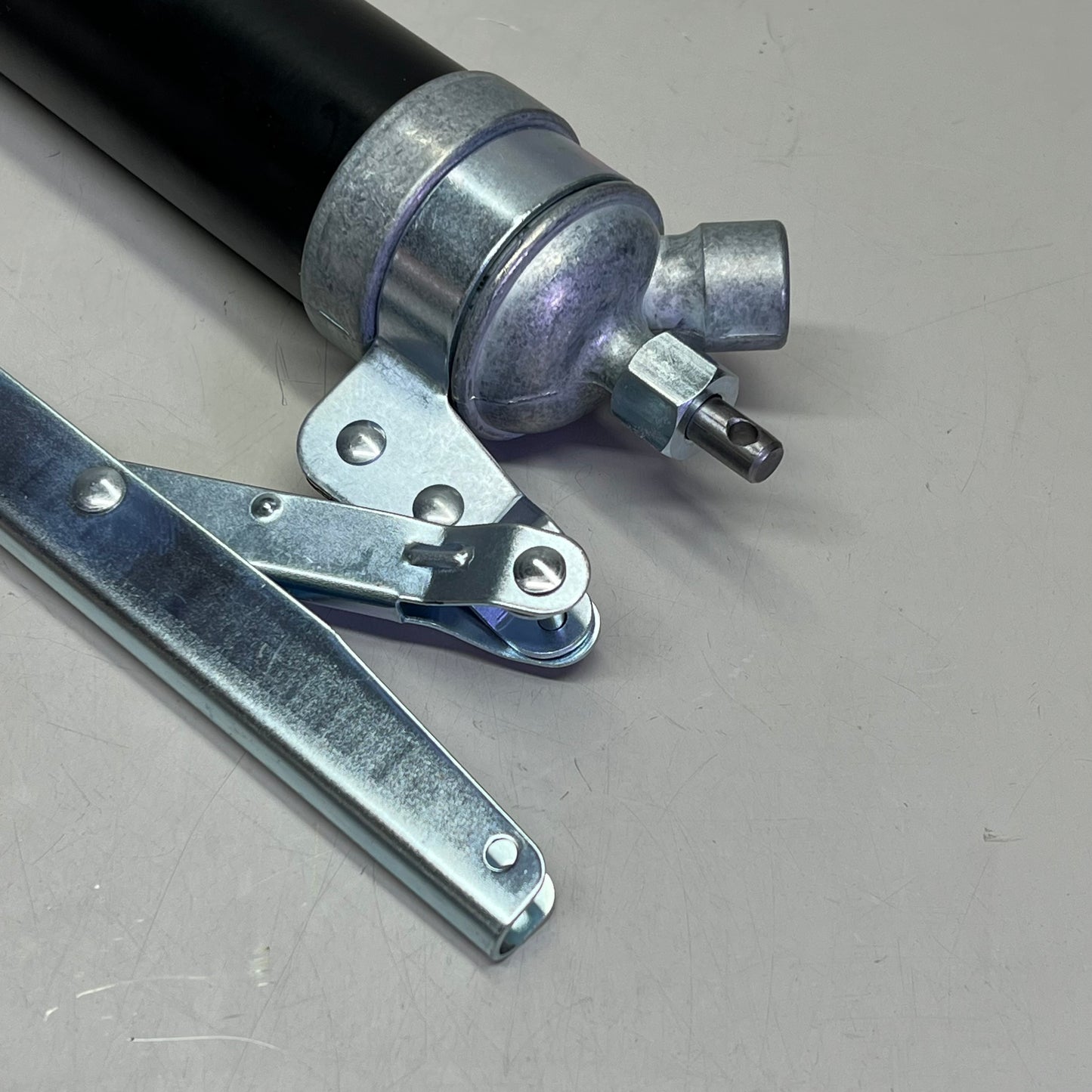 LUBRIMATIC Professional Lever Action Barrel Pump Multi-Directional Handle 55-125