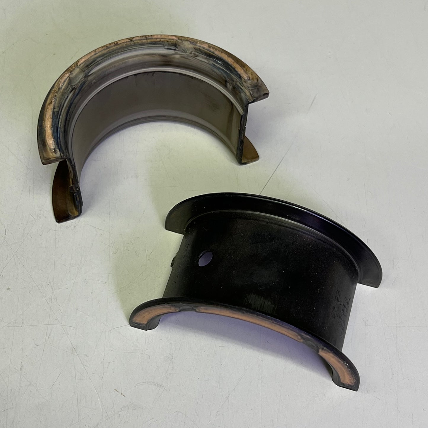 MAHLE Clevite 77 H Series Main Bearings Set For SB Chevy Vehicles MS-909H-9