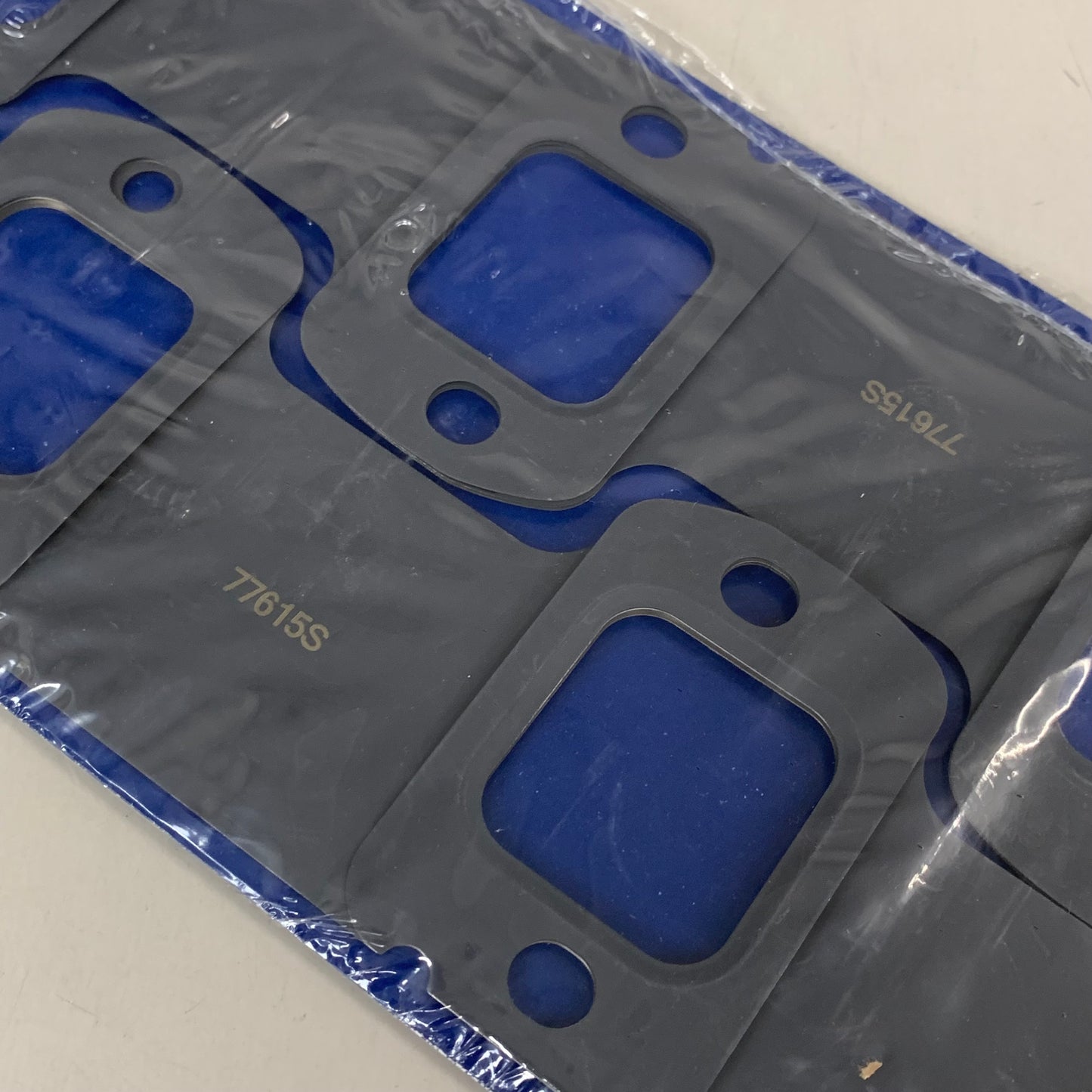 MAHLE Exhaust Manifold Set For Ford  F-250 MS19880