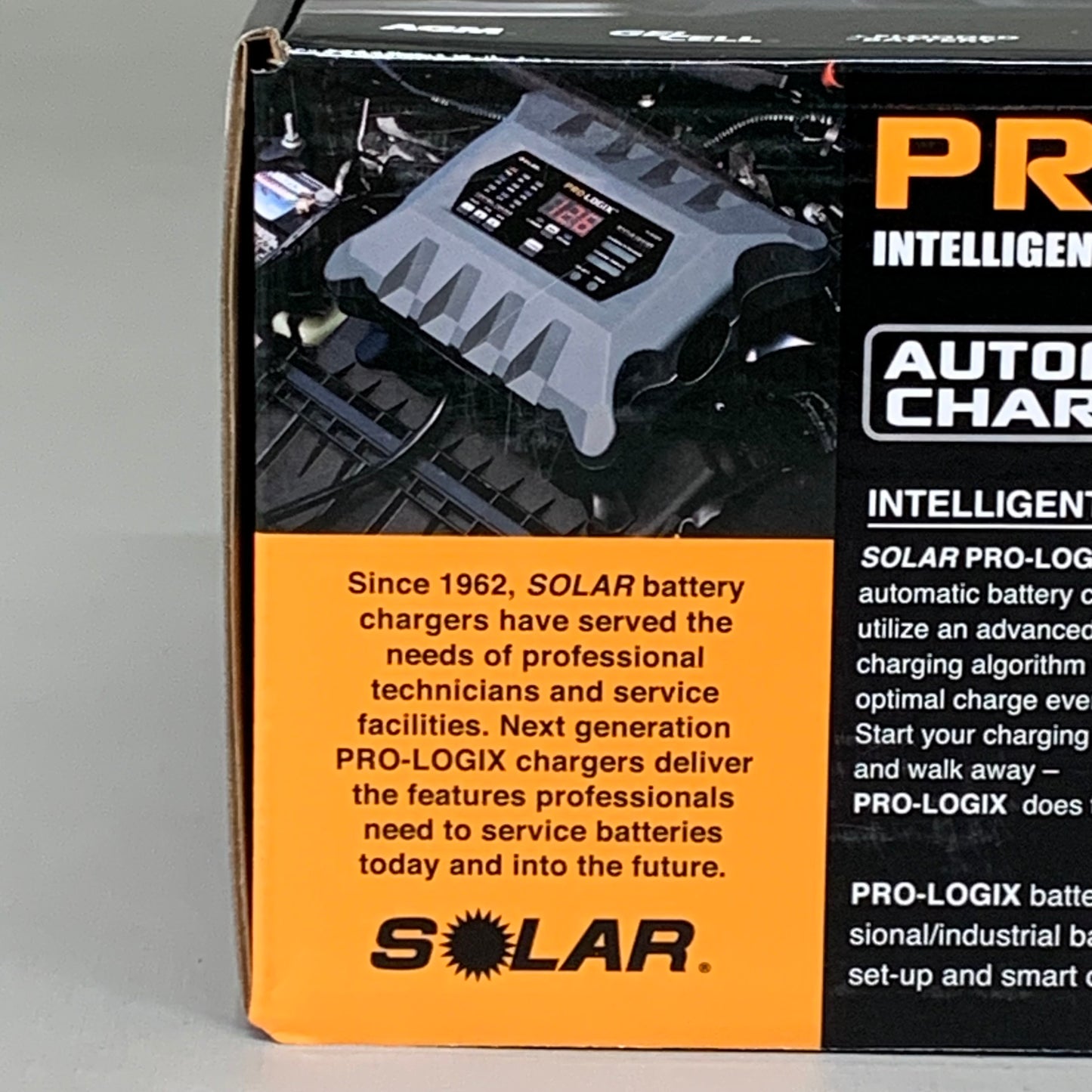 SOLAR Intelligent Battery Charger/Maintainer w/Power Supply 20 AMP Grey PL2320