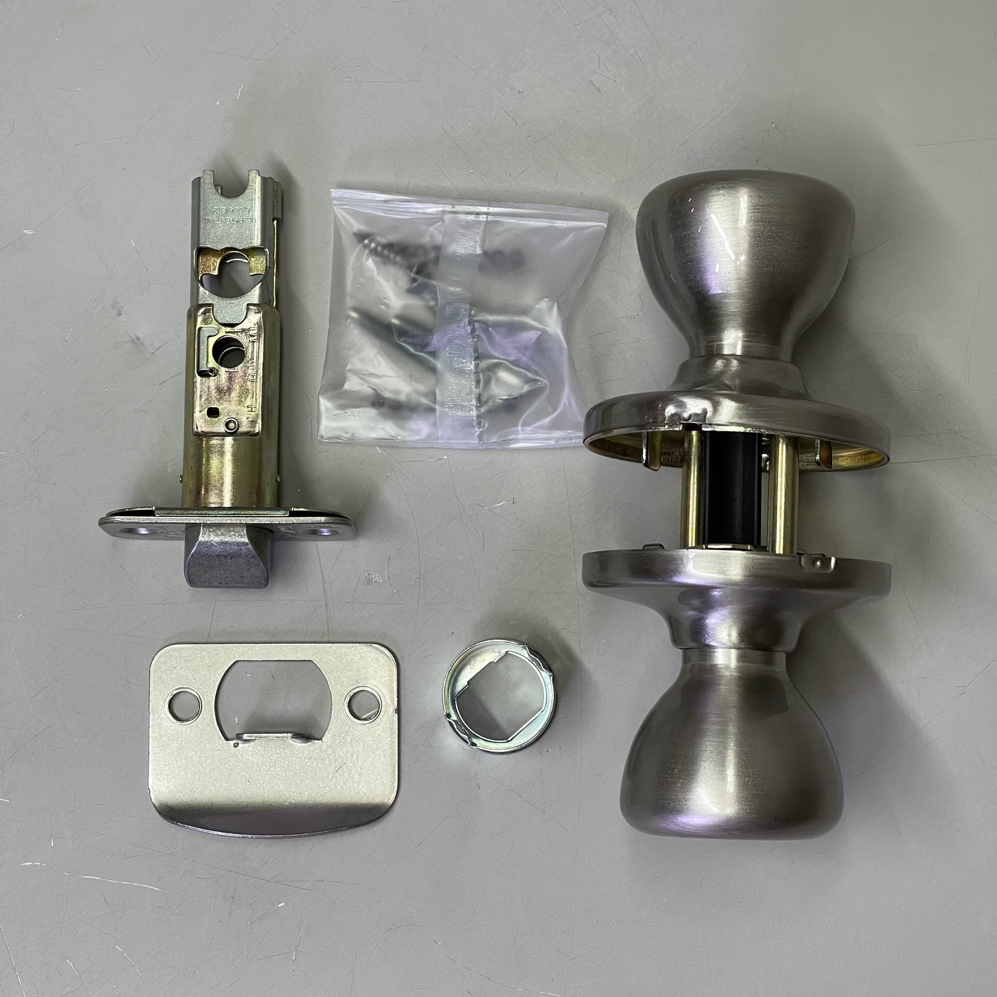 KWIKSET Hall & Closet Tylo Passage Door Knob Satin Nickel 92001-508