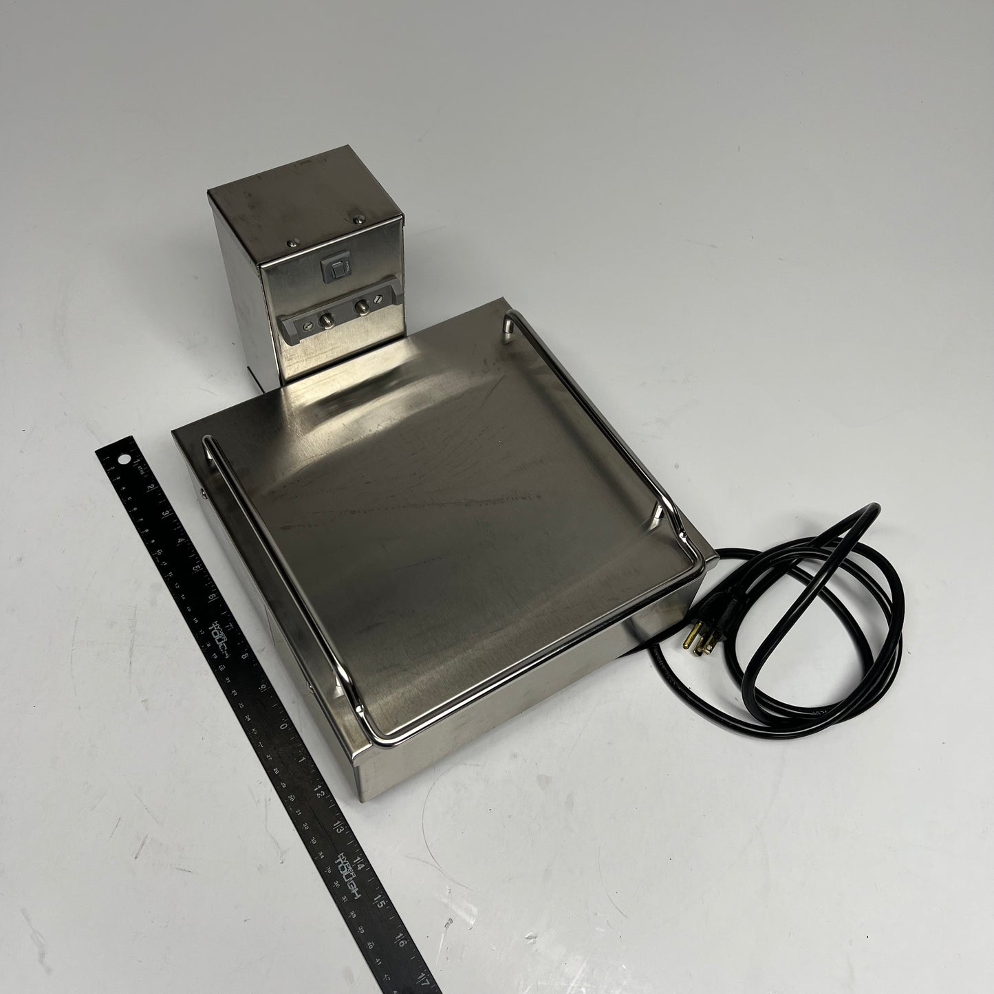 BUNN SS Soft Heat Single Server Docking Infusion Series 120V Silver S27825.0017