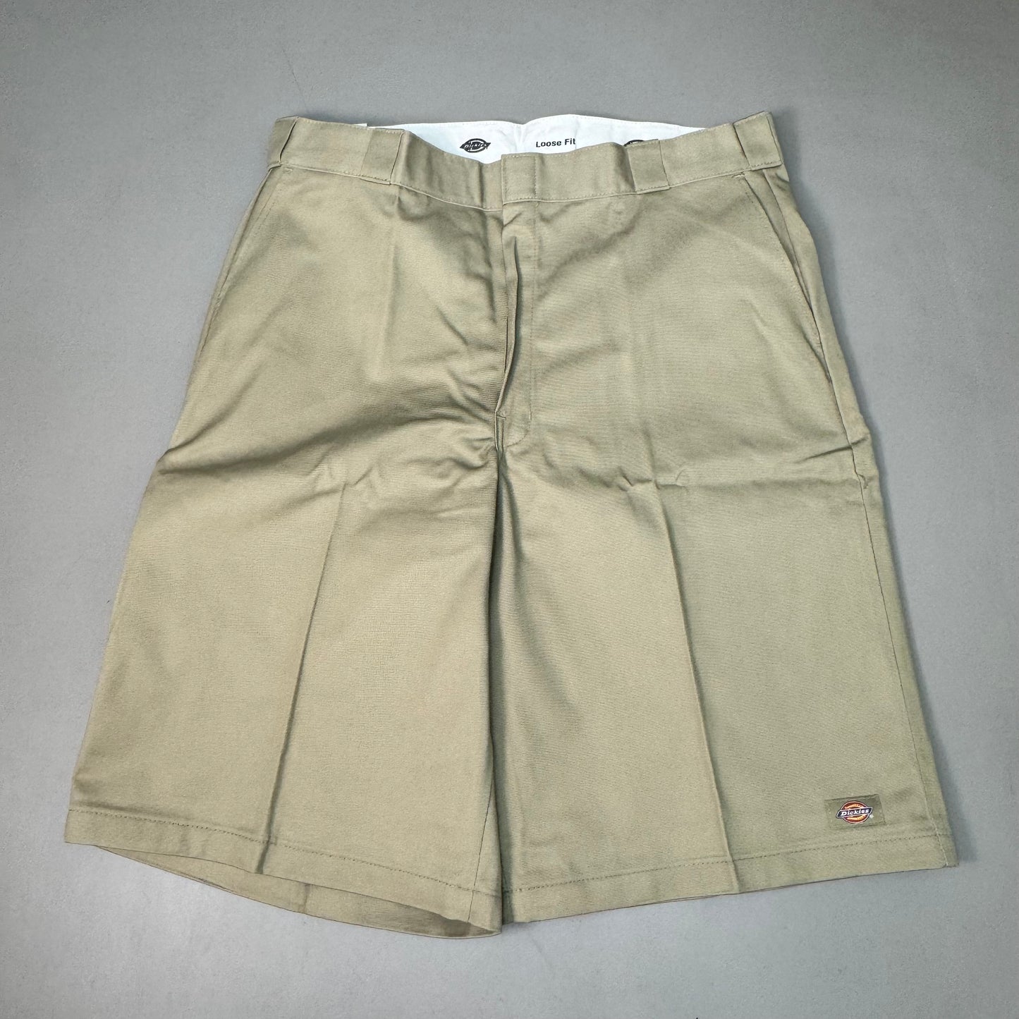 DICKIES Loose Fit Twill Work Shorts 13" Inseam Men's Sz 34 Khaki 42283KH