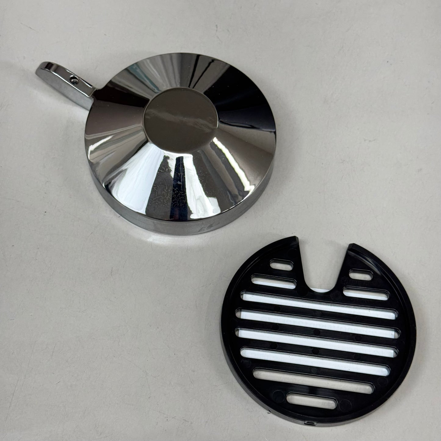 NESPESSO Vertuo Lattissima One-Touch Coffee Maker & Frother Matte White & Gloss