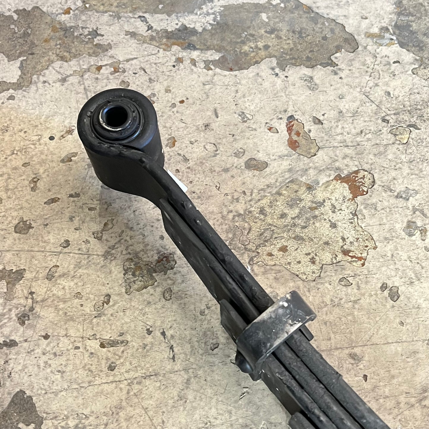 STANLEY SPRINGS Freightliner Multi-leaf Spring 4" Arch 3"W 28" L Black 46-1277