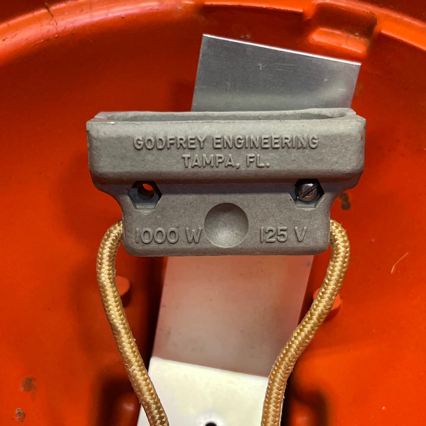 FLIGHT LIGHT Lampholder Kit Made For Department Of Transportation Orange PAR56