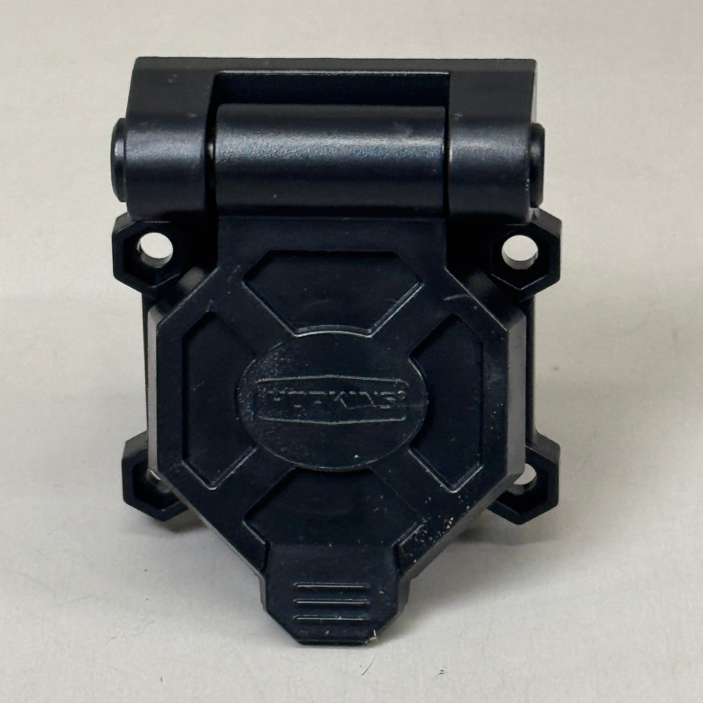 HOPKINS Towing Solutions Endurance Black 5th Wheel Wiring Kit 4"x8"x5" 41157