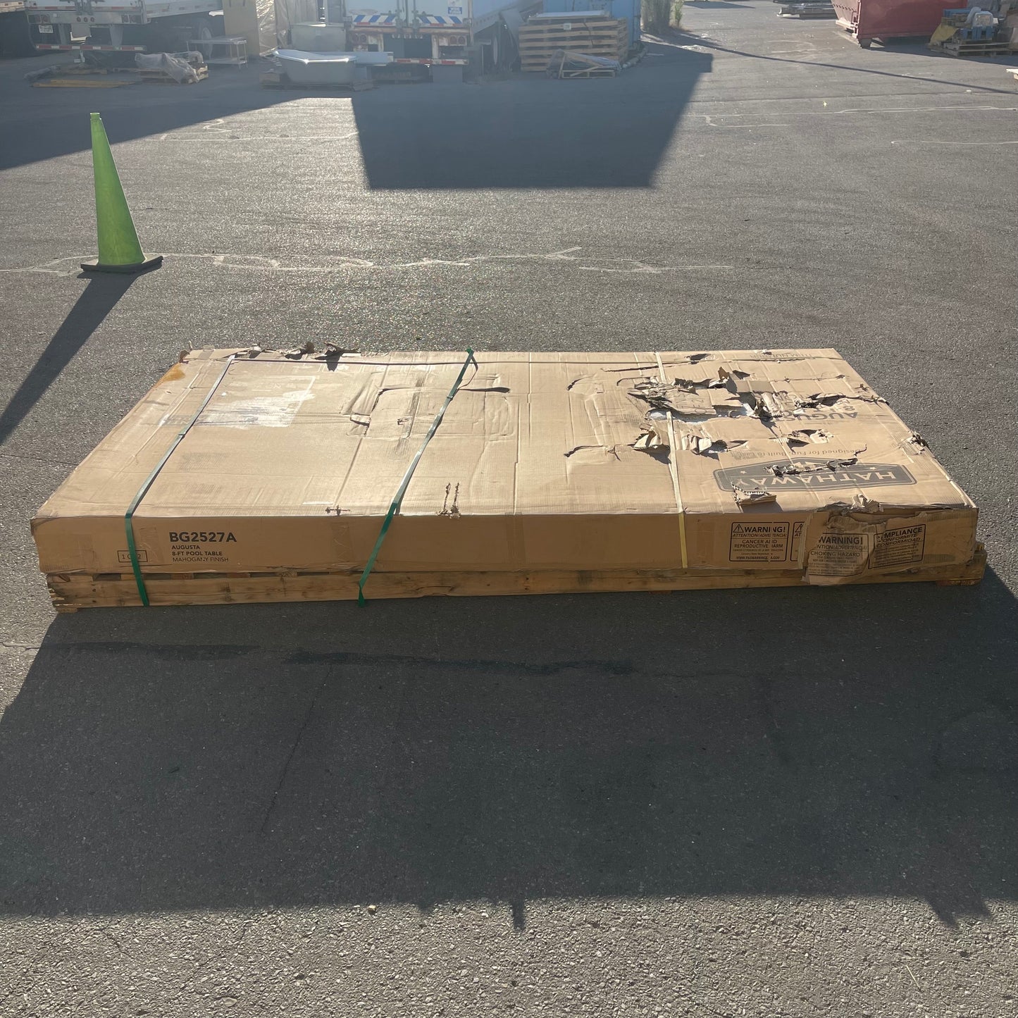ZA@ Pallet of HATHAWAY Augusta Pool Table Mahogany Finish 8 ft BG2527A (New, 1 of 2 boxes)