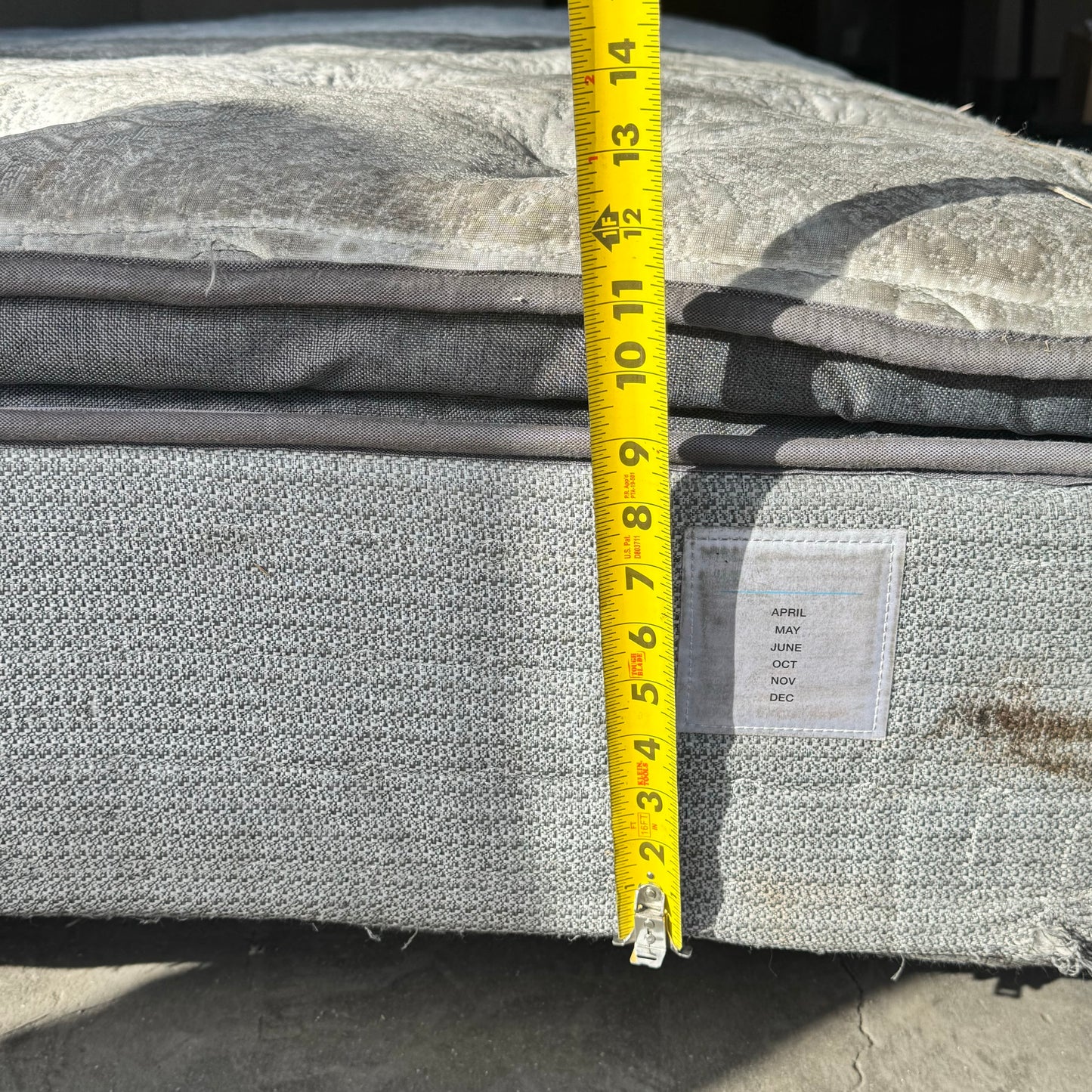 ZA@ WHITE ELEPHANT COLLECTION Mattress King CA-46257 (AZ) Sz E  75”x79” Grey & White (AS-IS, Damage)