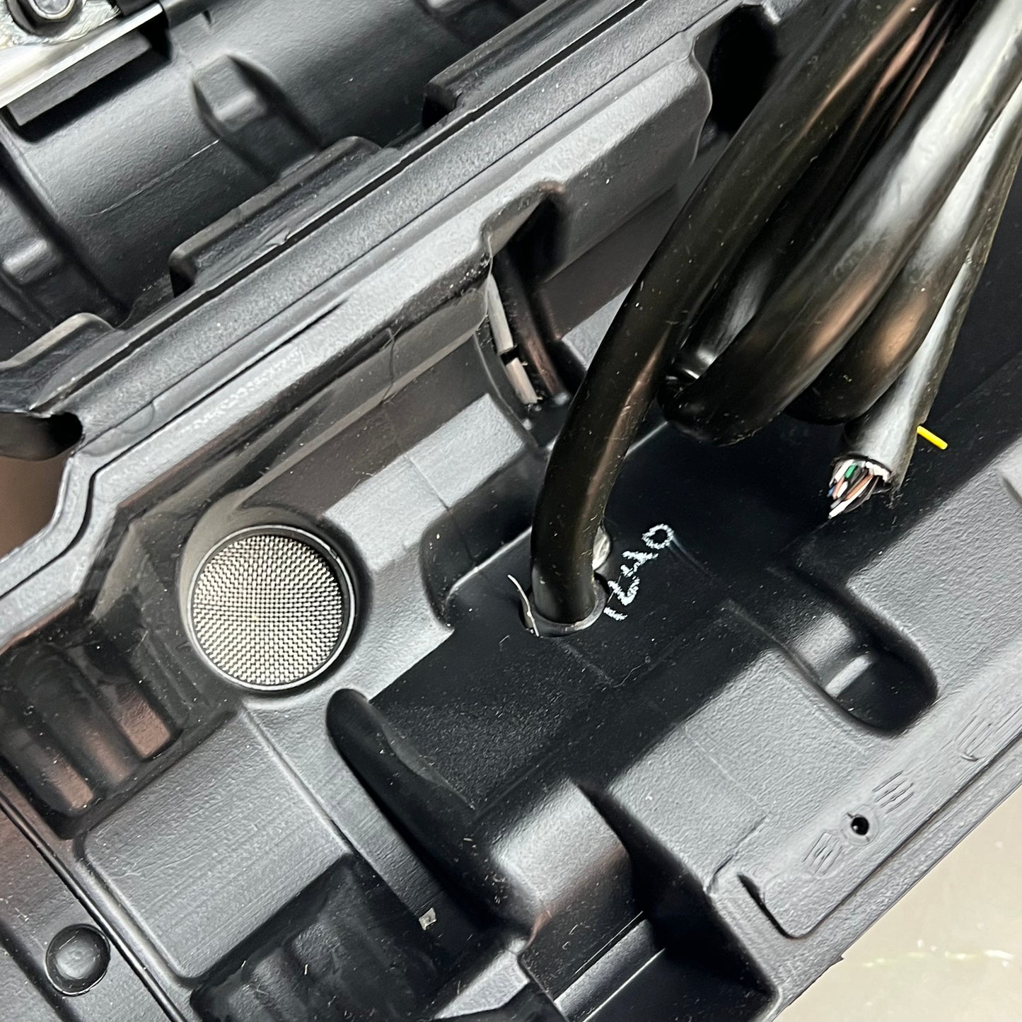 CORNING (2 PACK) Aerial Terminal Dual Terminal Blocks 80611307028 (New Opened)