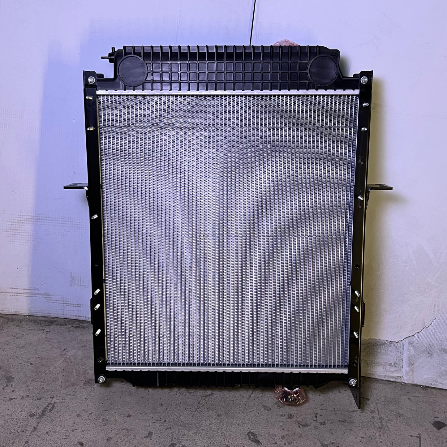 ZA@ Radiator Assembly 1004173-AU Sz 28"W x 37"L Black