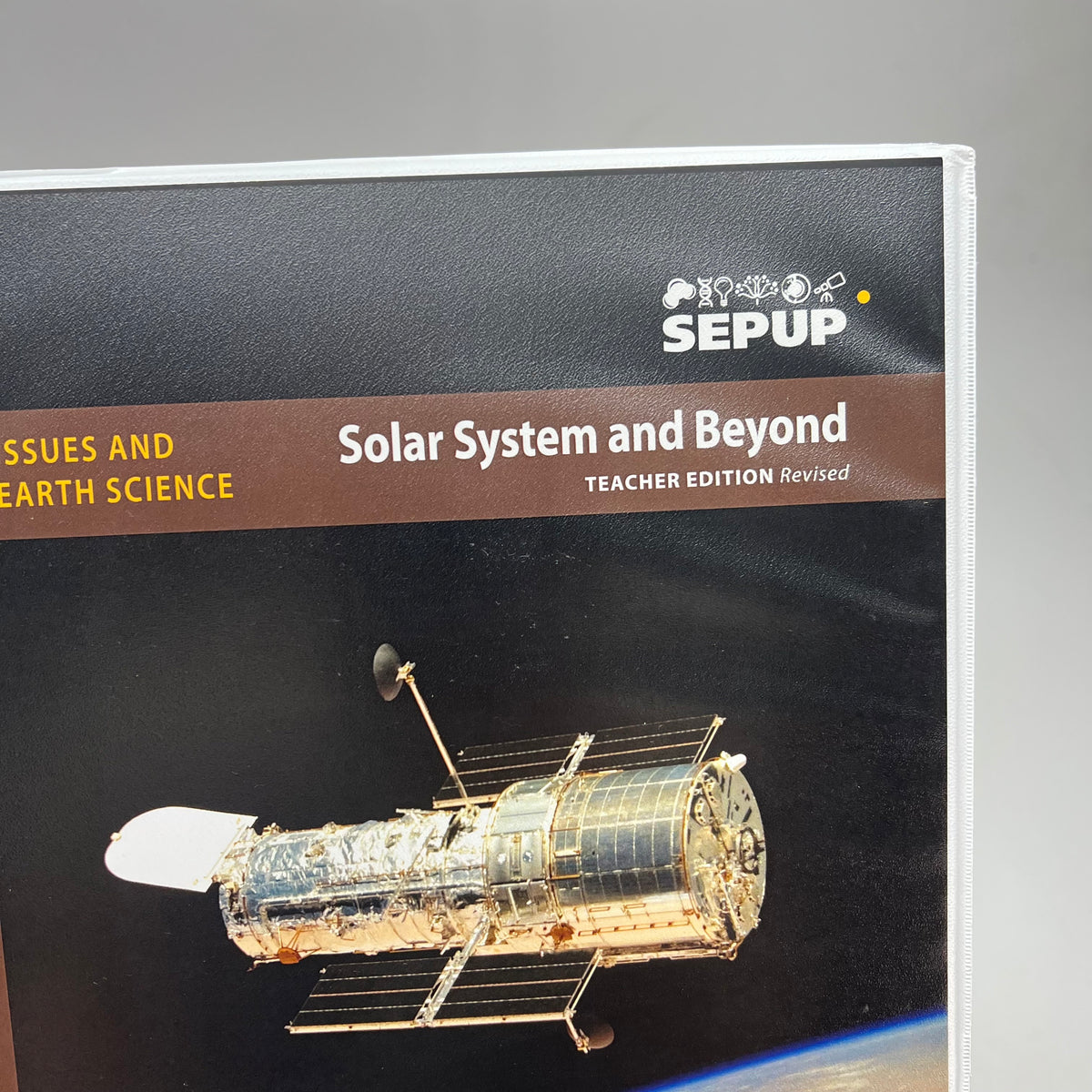 LAB AIDS Issues & Earth Science Solar System & Beyond Teachers Edition & Binder