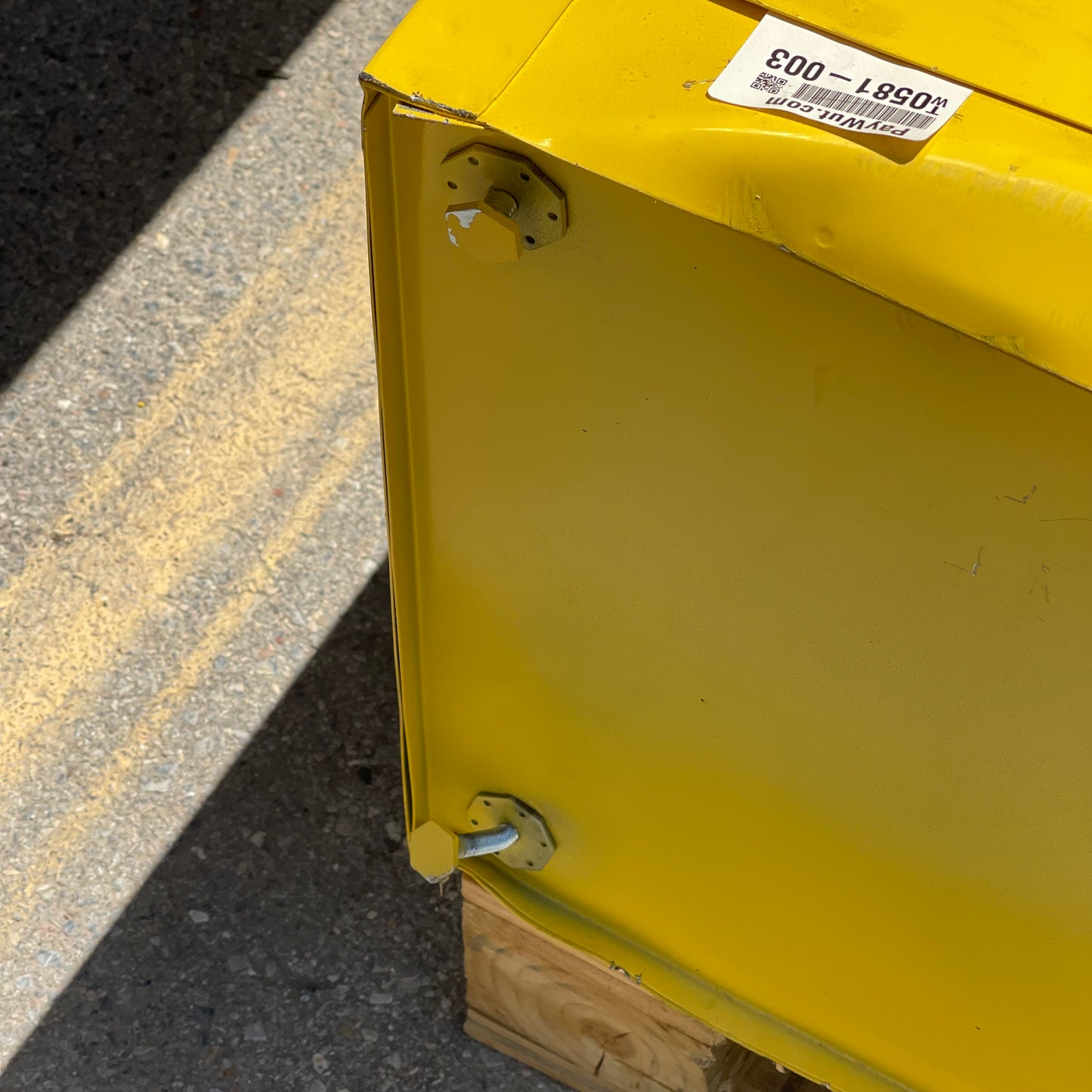 Z@ JUSTRITE Sure-Grip EX Flammable Liquid Storage Cabinet 45 Gal Capacity 65"x43.5"x18" 894520 (AS-IS)