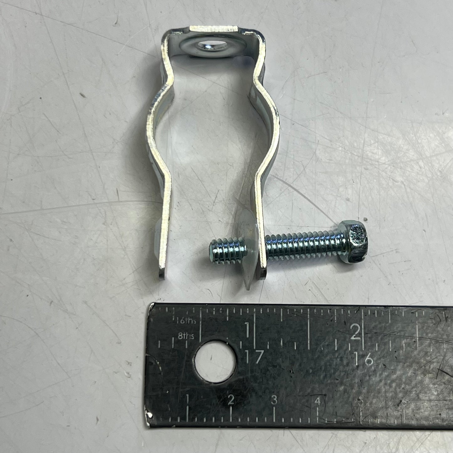 NVENT CADDY (100 Clamps) Conduit/Pipe Clamps Sz 3/4" Emt, 3/4" Pipe, 1/4 Hole CD1B