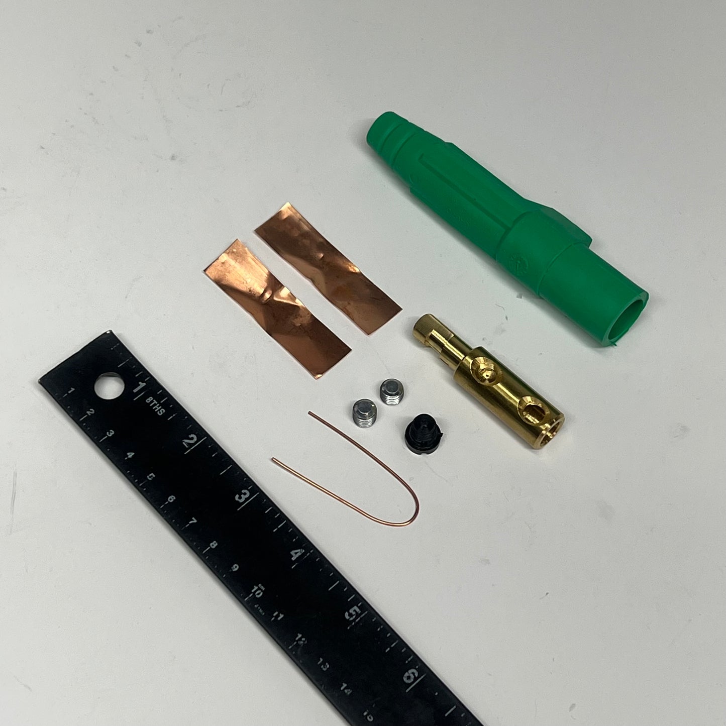 LEVITON 15 Series Male Plug #8 - #2 Awg Single Set Screw Green 165-15D21-UG
