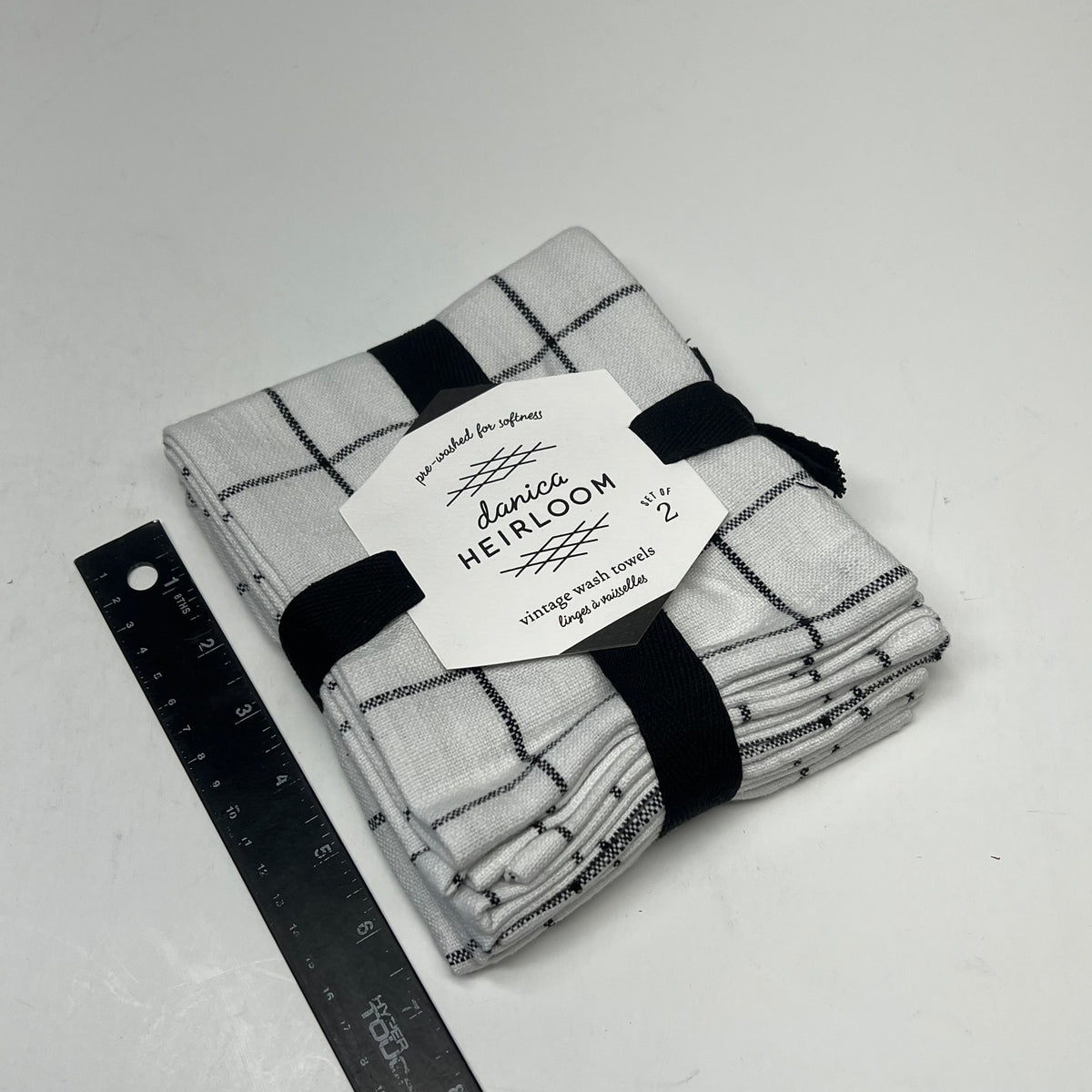 DANICA HEIRLOOM (2 PACK, 2 EACH) Vintage Wash Towels Pre-Washed White/Black