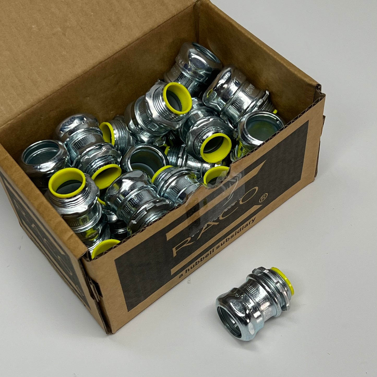 ZA@ HUBBELL (25 PACK) Compression Connector Insulated Bond EMT Conduit 3/4" 2913