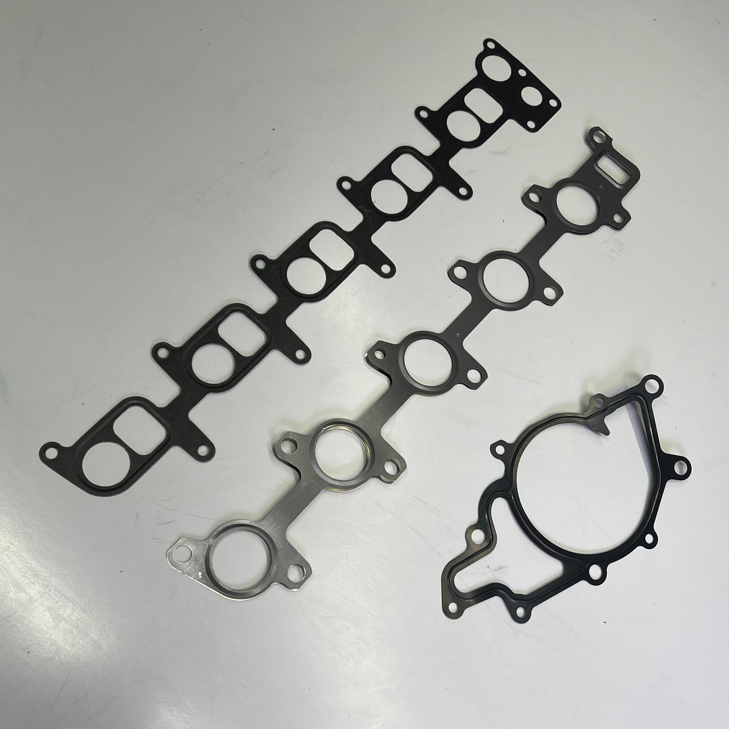 MAHLE Original Full Gasket Set For Dodge & Freightliner Made In USA 95-3614