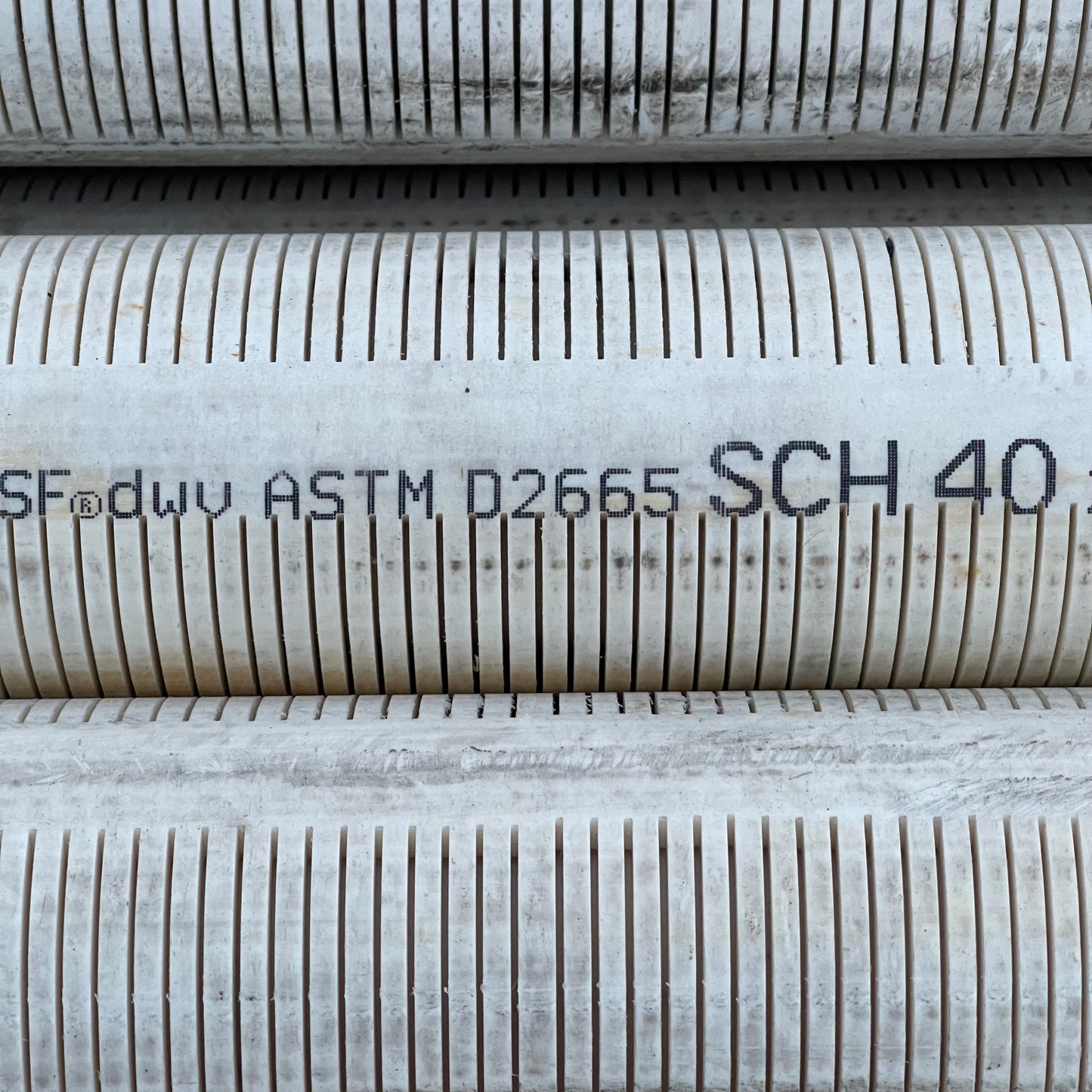 ZA@ Pallet of CRESLINE PVC Pipes 120”x2” (AS-IS)