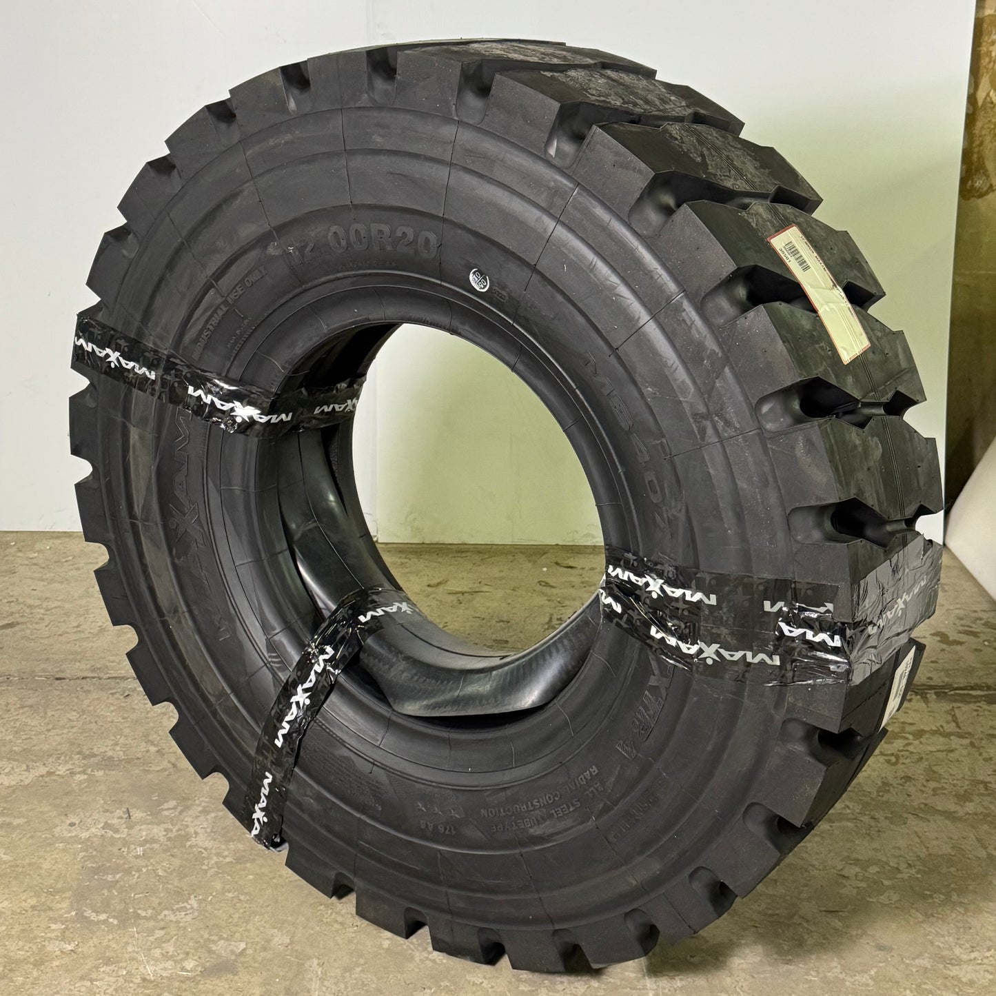MAXAM MS407 Industrial Tire 12.00R20 DOT 5223 Black 176A5