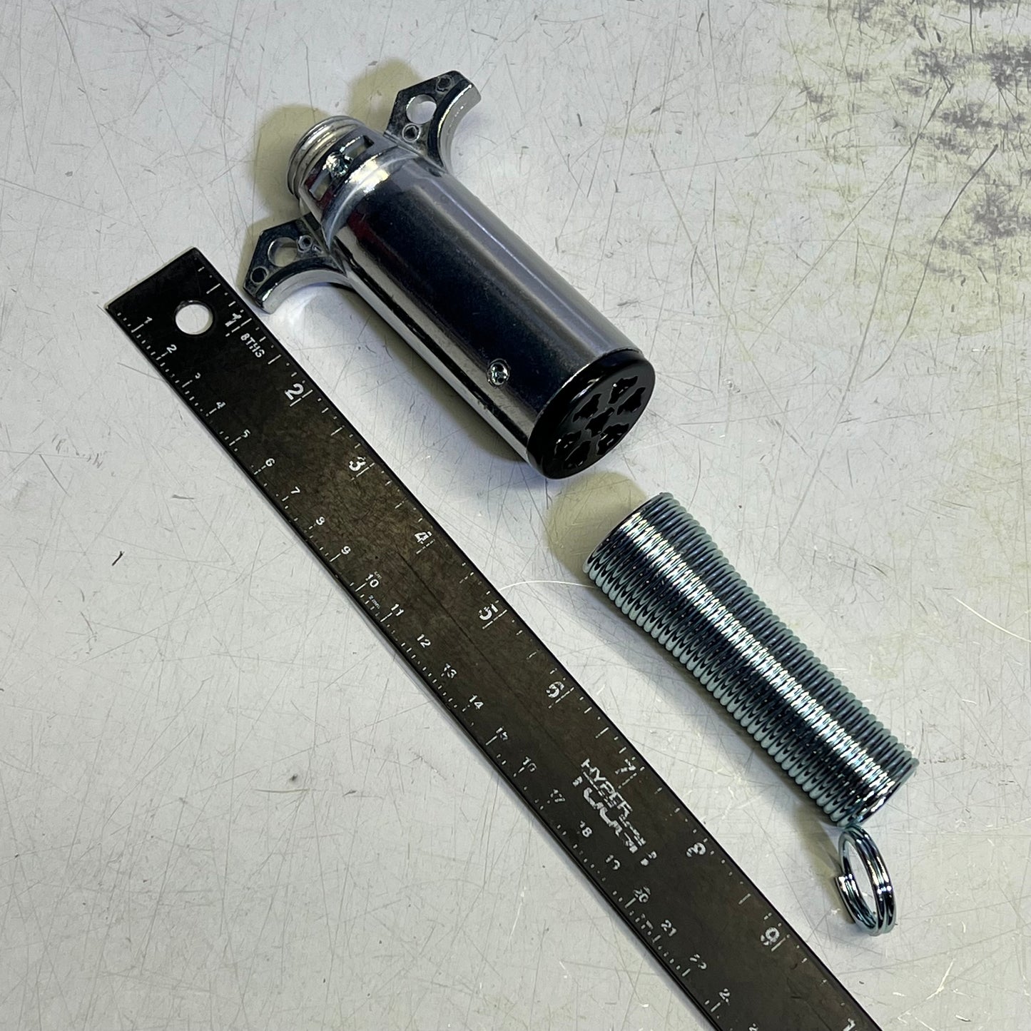 HOPKINS HD 7 Round Trailer Side W/ Cable Protector Heavy Duty Die Cast 52027