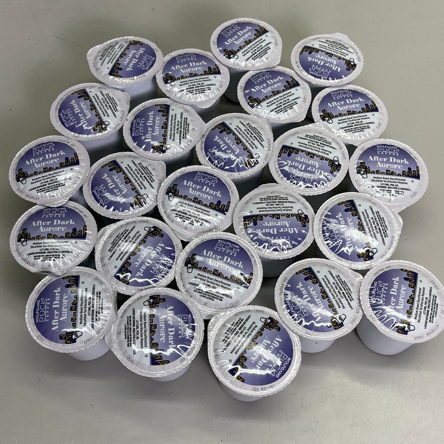 ZA@ Pallet of WOLFGANG PUCK Breakfast in Bed Coffee Single Serve Cups & After Dark Decaf Coffee Single Serve Cups BB 10/25 (AS-IS)