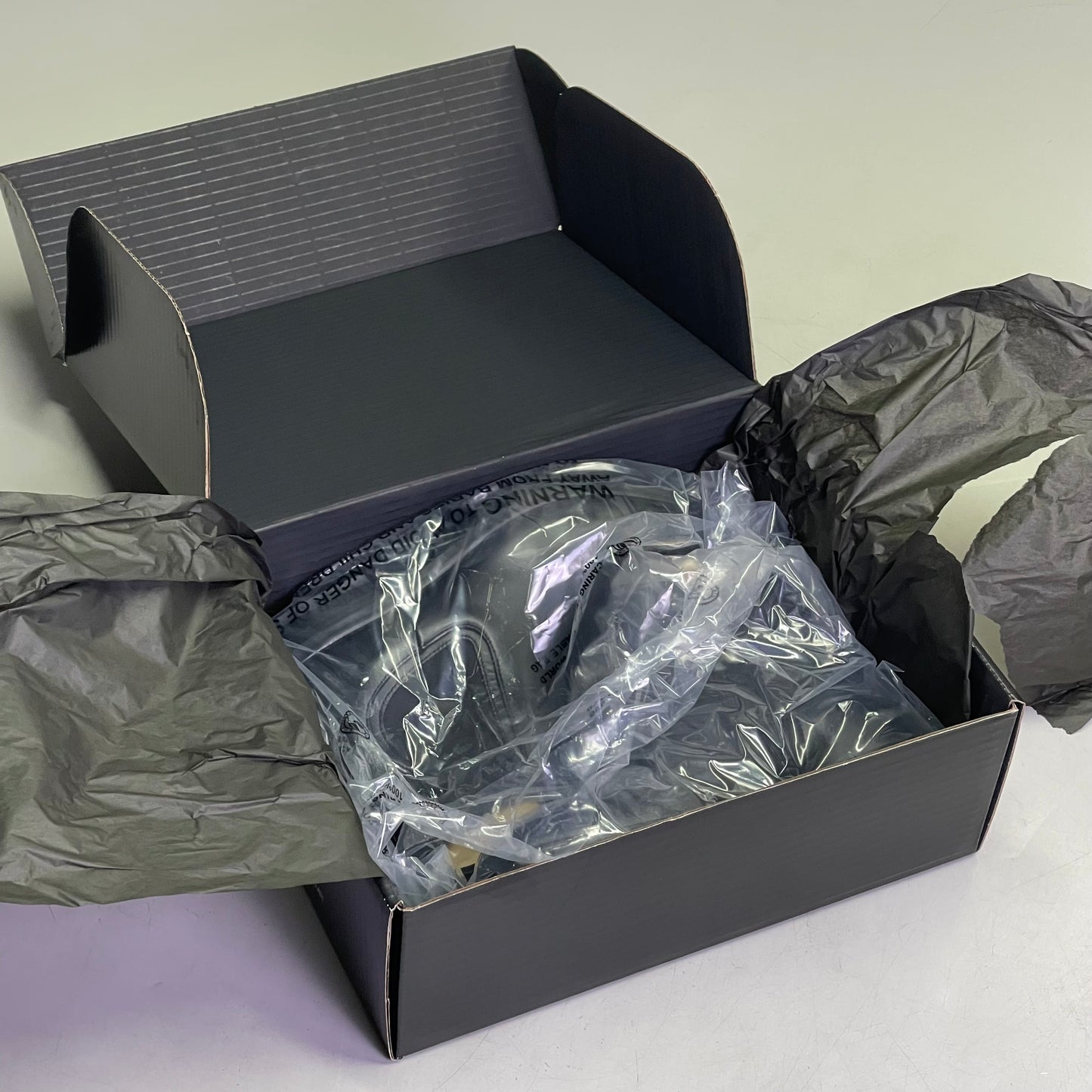 THURSDAY BOOT CO. Duchess Boot Women's 6 Black Leather DCSBPA6