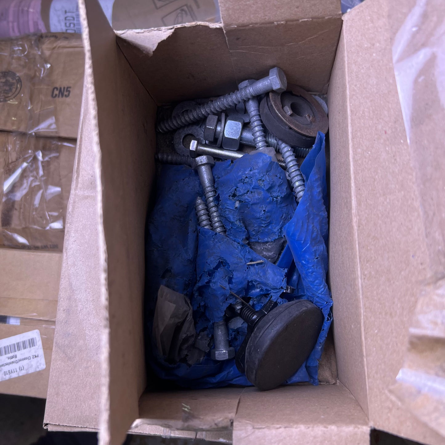 ZA@ Pallet of MIXED, KOROSEAL Wall Covering, Foam Soap, Iced Tea, Etc... (AS-IS)