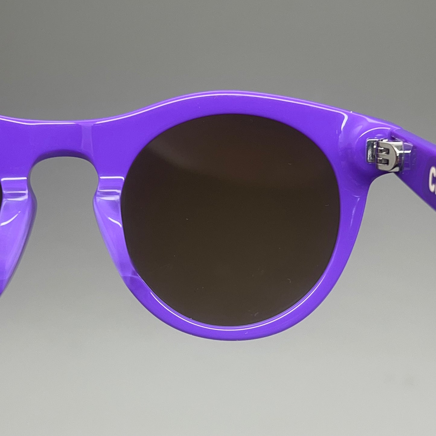 FRIDA MAE CHEEK Clemente Round Polarized Lens Sunglasses Purple SUN-ROUND-PUR