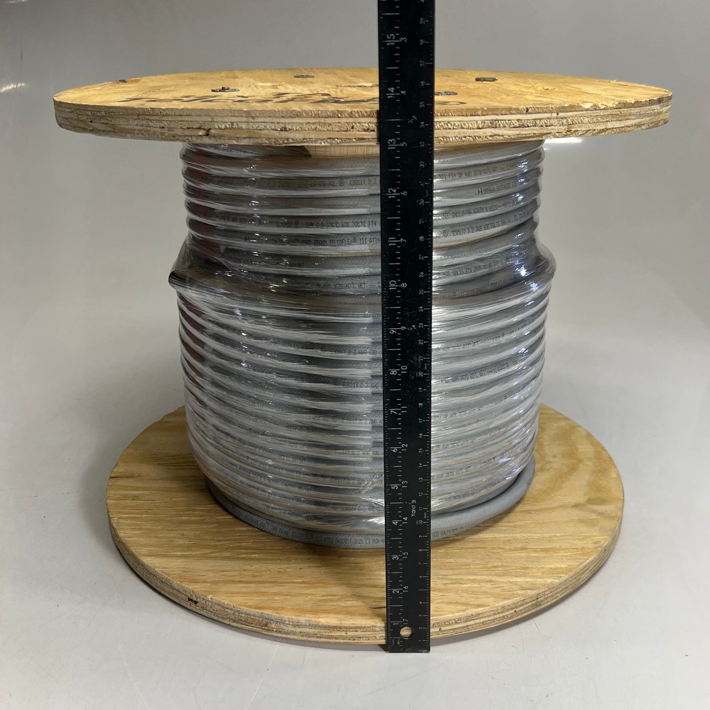 SOUTHWIRE Telcoflex lll Central Office Power Cable 2 AWG Gray 600V Sz 100 ft Grey