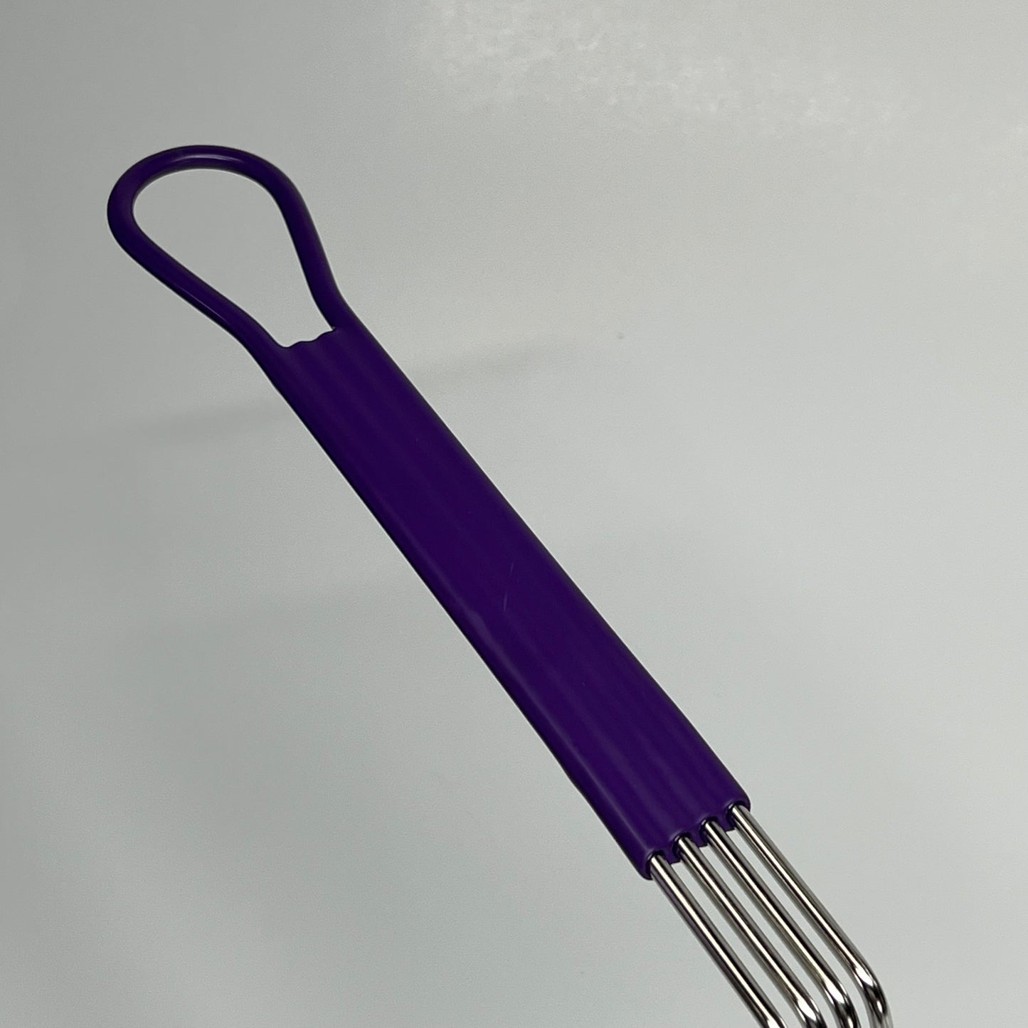 ZA@ TWENTY FOUR 7 GLOBAL SOLUTIONS  (2 PACK) Rectangle Fry Basket W/ Silicone Handle  15.5"x8.215"x5.75" Chrome/Purple 4054