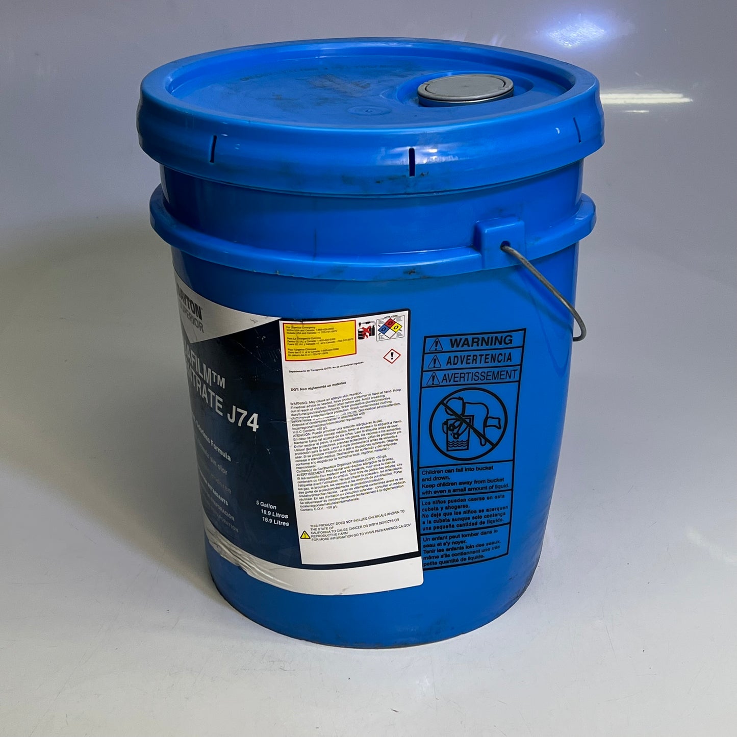 ZA@ DAYTON SUPERIOR  Aqua Film Concentrate J74 5 Gal Bucket 83-69731 BB 06/26 (As-is)
