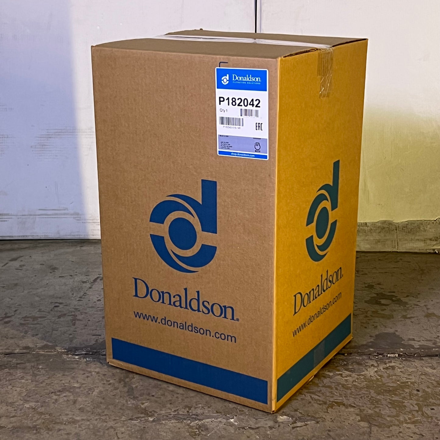DONALDSON Air Filter, Primary Round 24.5"L x 15"D Grey P182042