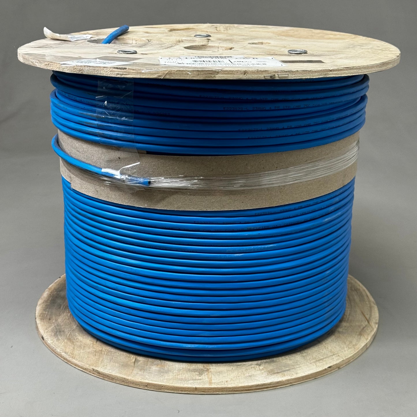 EATON Tripp Lite Series Cat6a 10G-Certified Solid Core PVC 1000ft 6A04URBL2-UL