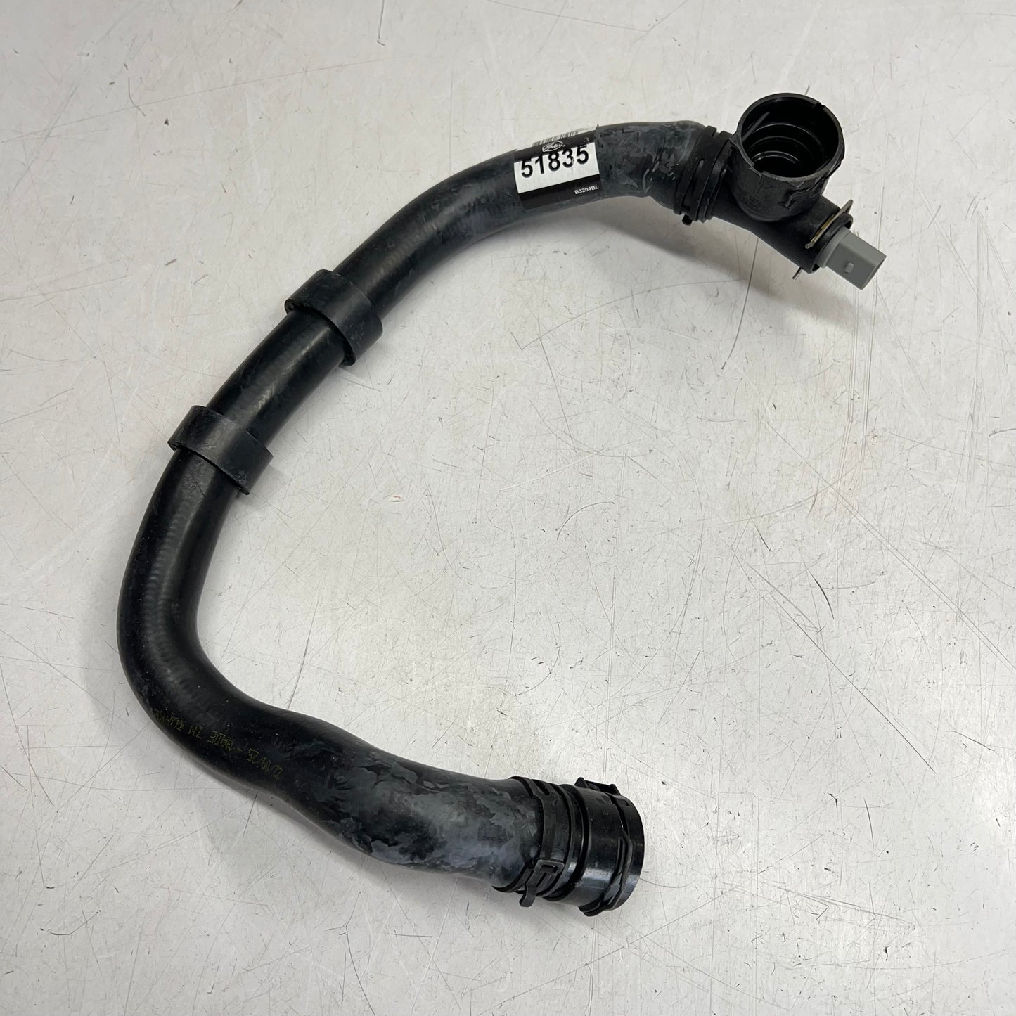 GATES Coolant Hose for Audi & Volkswagen Vehicles 32-1/2" Black 51835