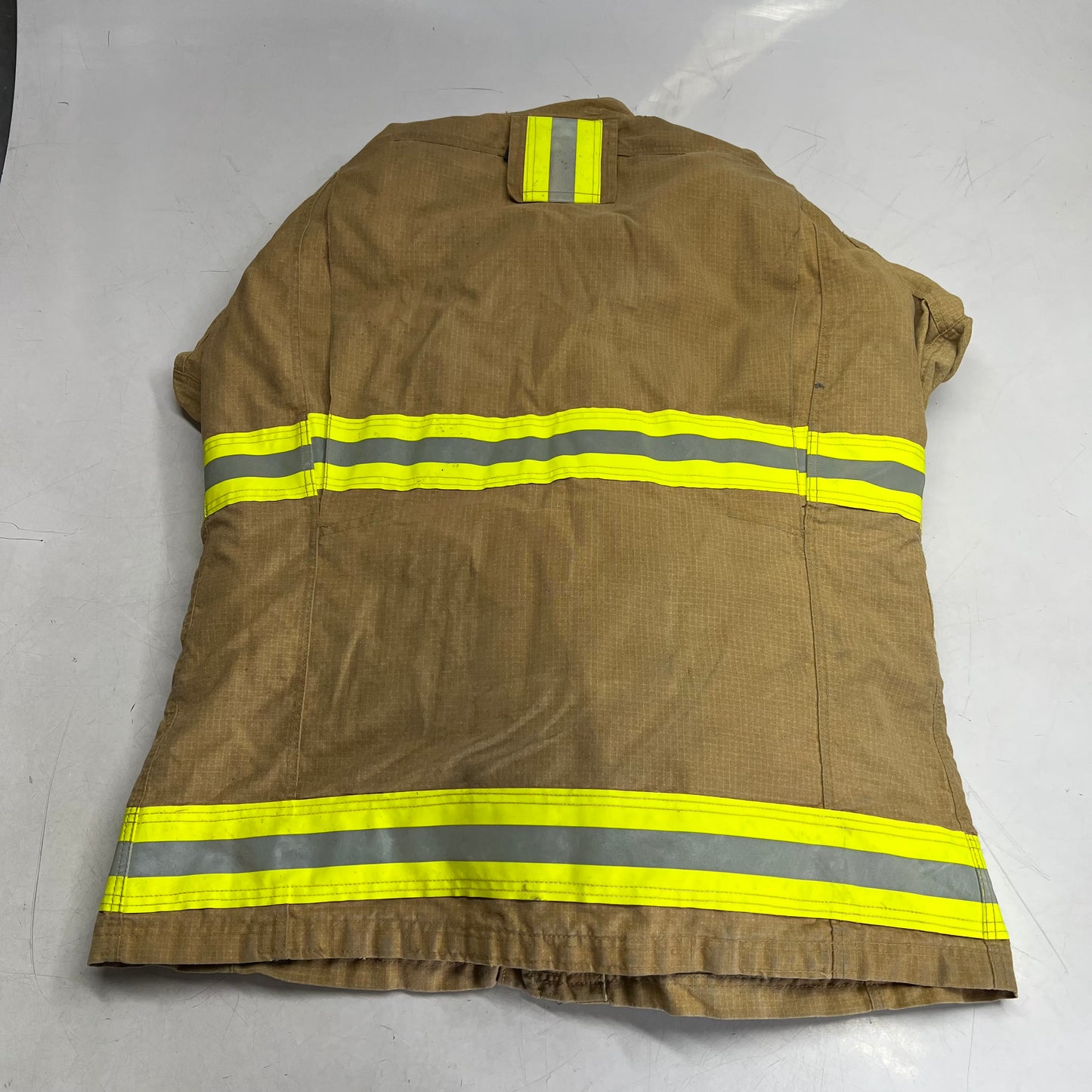 RICOCHET M2 Usaf Coat 44 X 34 X 38 Tan/Reflective MM2-GBS-C-AFM (Pre-Owned)