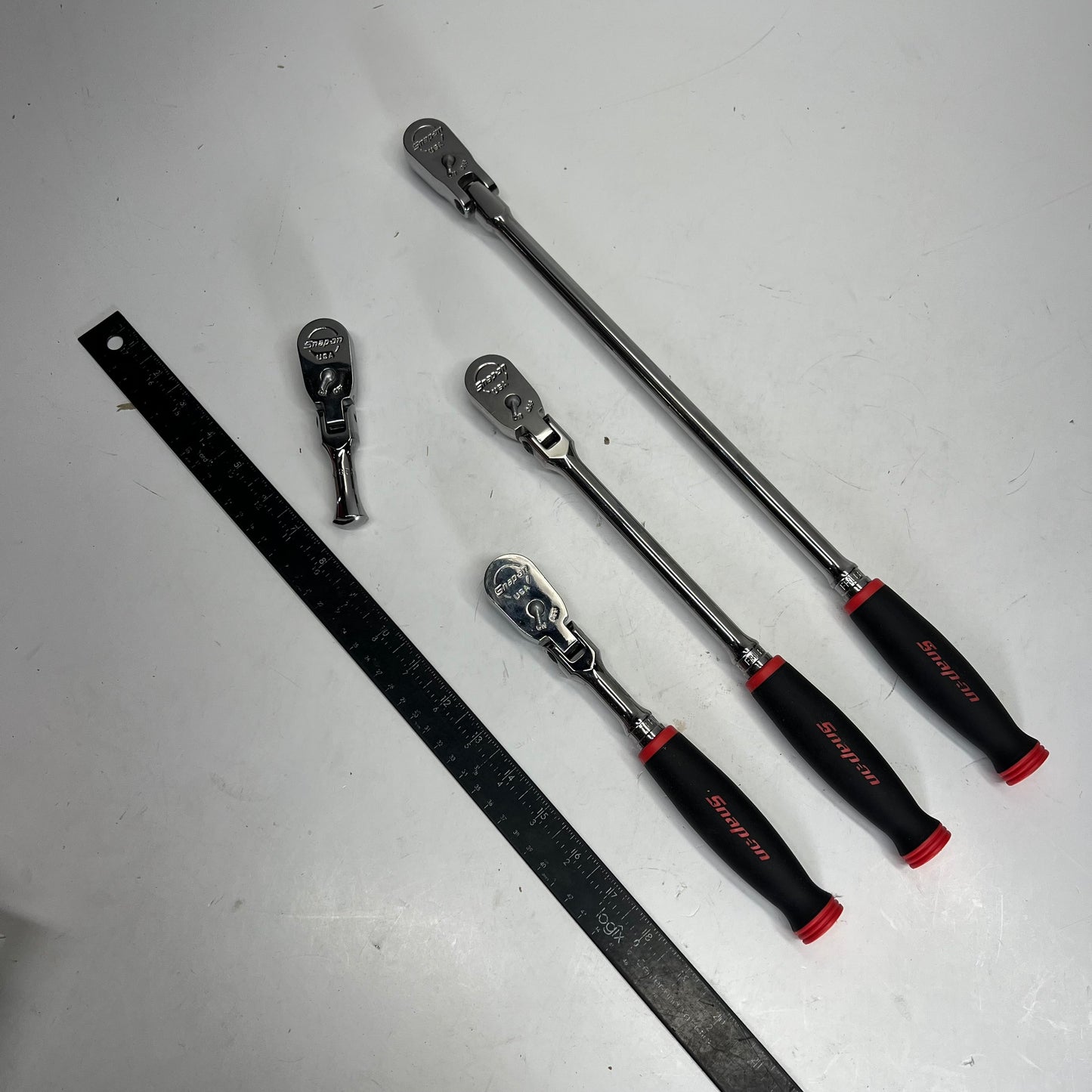 SNAP ON Soft Grip Flex Head Ratchet Set 4 Pc - 3/8" Drive 204RT04FR (As-Is)
