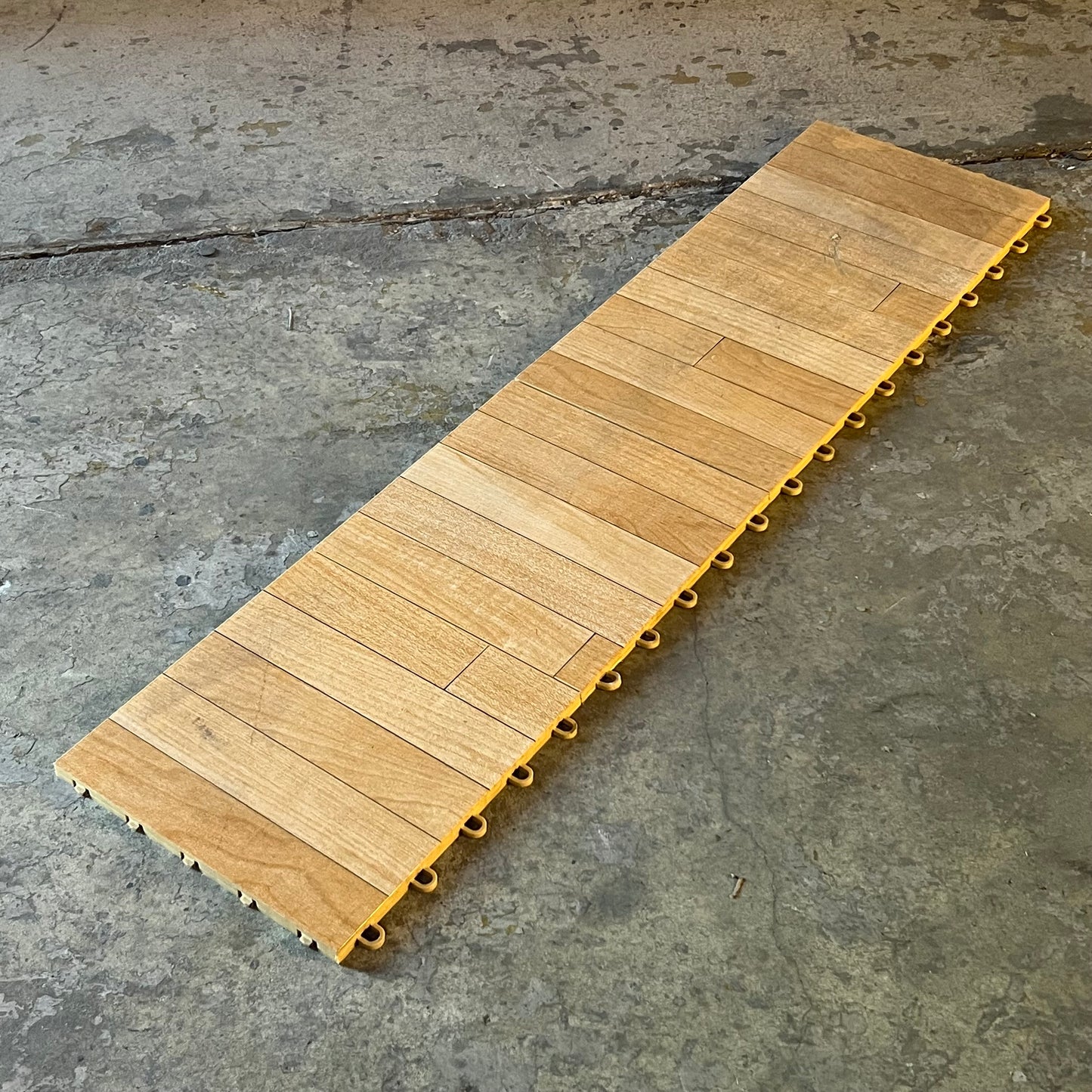 ZA@ Pallet of Tile Plastic Flooring Click in (AS-IS)