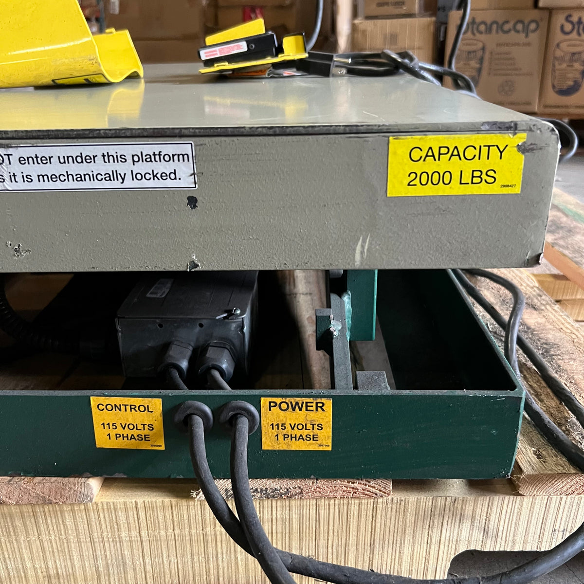 SOUTHWORTH Electric Hydraulic Scissor Lift Table 2000 lb. Capacity 115V Grey (Pre-Owned)