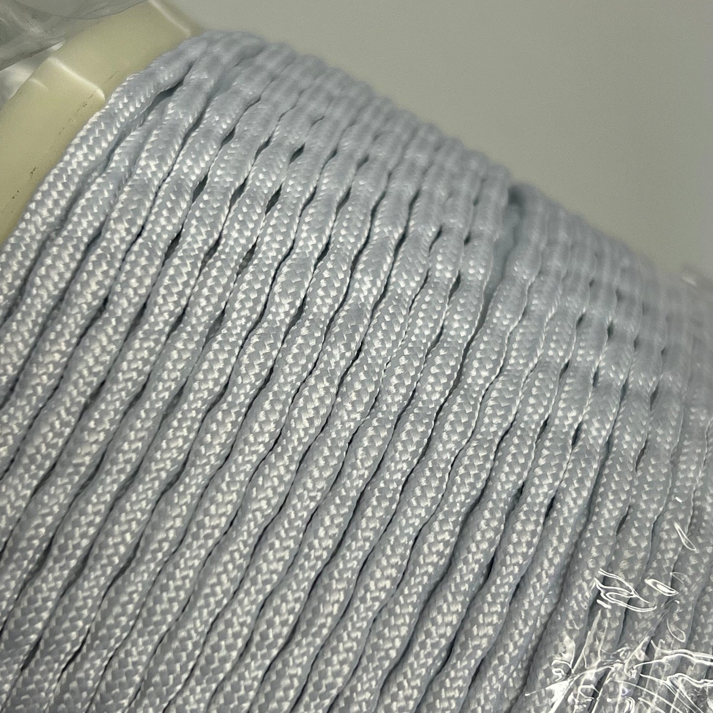 IF&D Lead Free Sausage Bead Weight Roll 4/32" Thick 100 yds White LW80