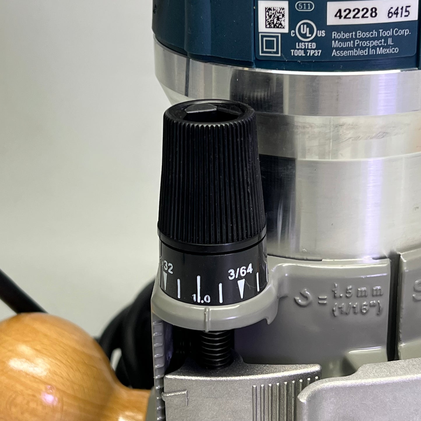 BOSCH Router Combo Pack W/ Hard Case 12 Amp 2-1/4 Horse Power 1617EVSPK