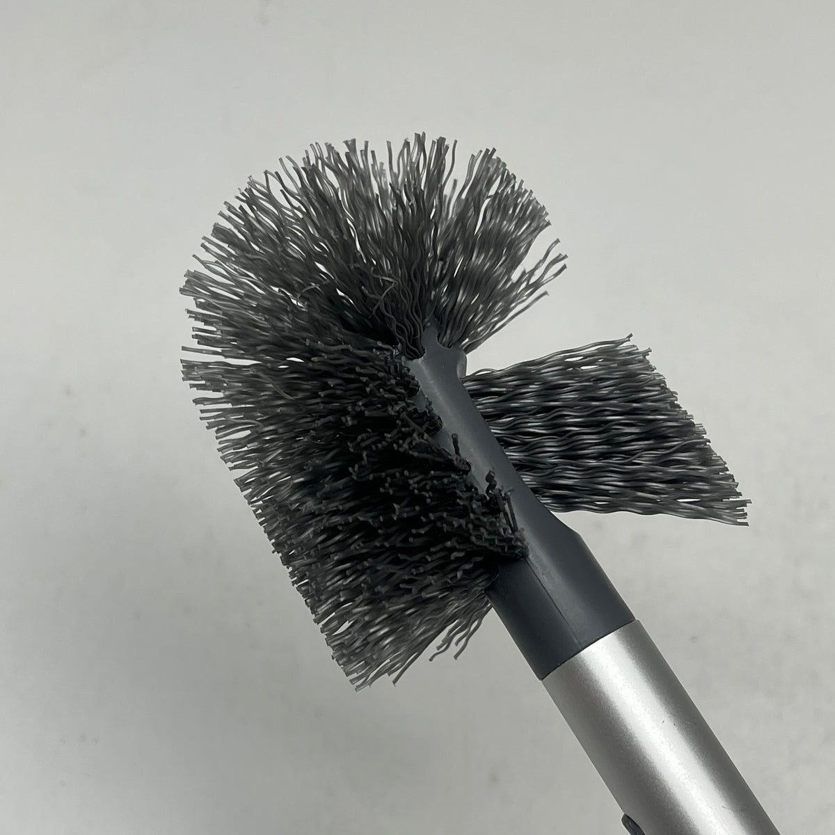 FULL CIRCLE Scrub Queen Toilet Brush Replaceable Mohawk Design Brush Head White