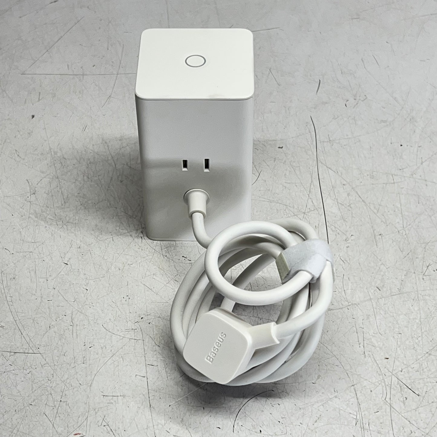 BASEUS Powercombo 6 in 1 Charging Station Simultaneous Fast Charging 65W White