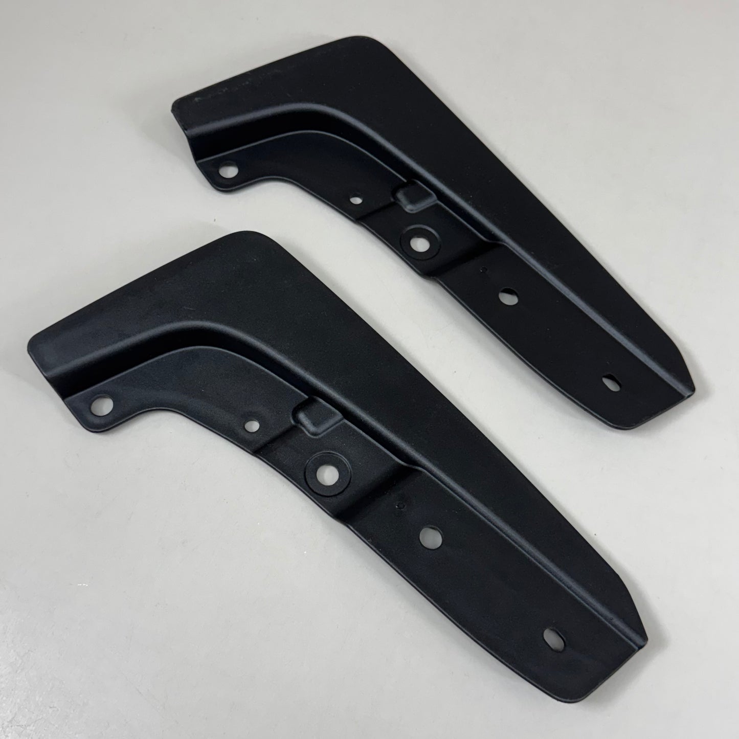 MOPAR (2 PACK) Front Fender Right 20-23 Dodge Chargers #1870 Plastic 68451052AA