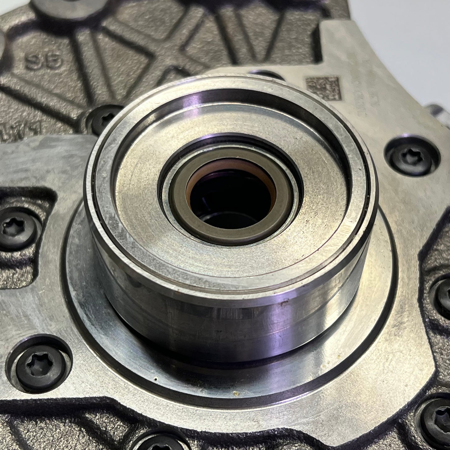 FORD GENUINE OEM Oil Pump Assembly 9L8Z 7A103J