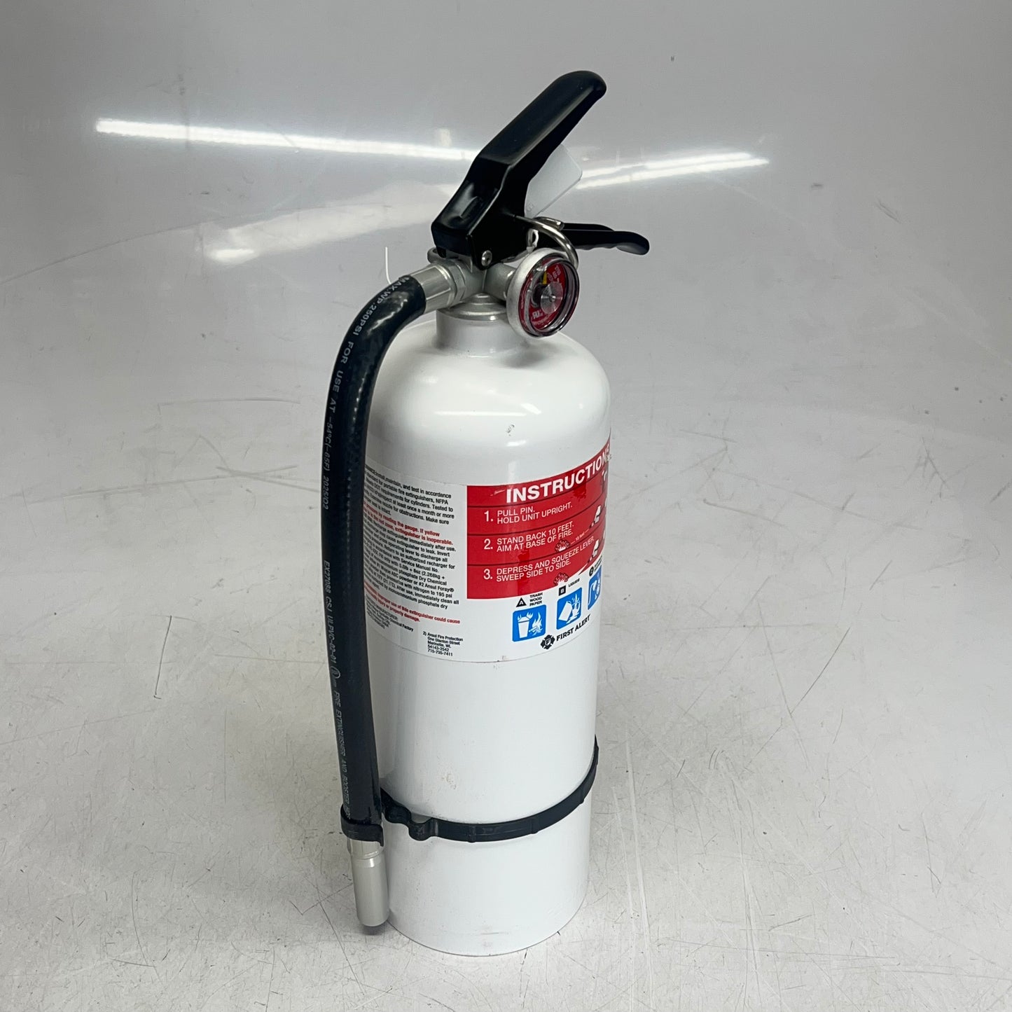 FIRST ALERT Rechargeable Compliance Fire Extinguisher Ul Rated S23-177963|-179291