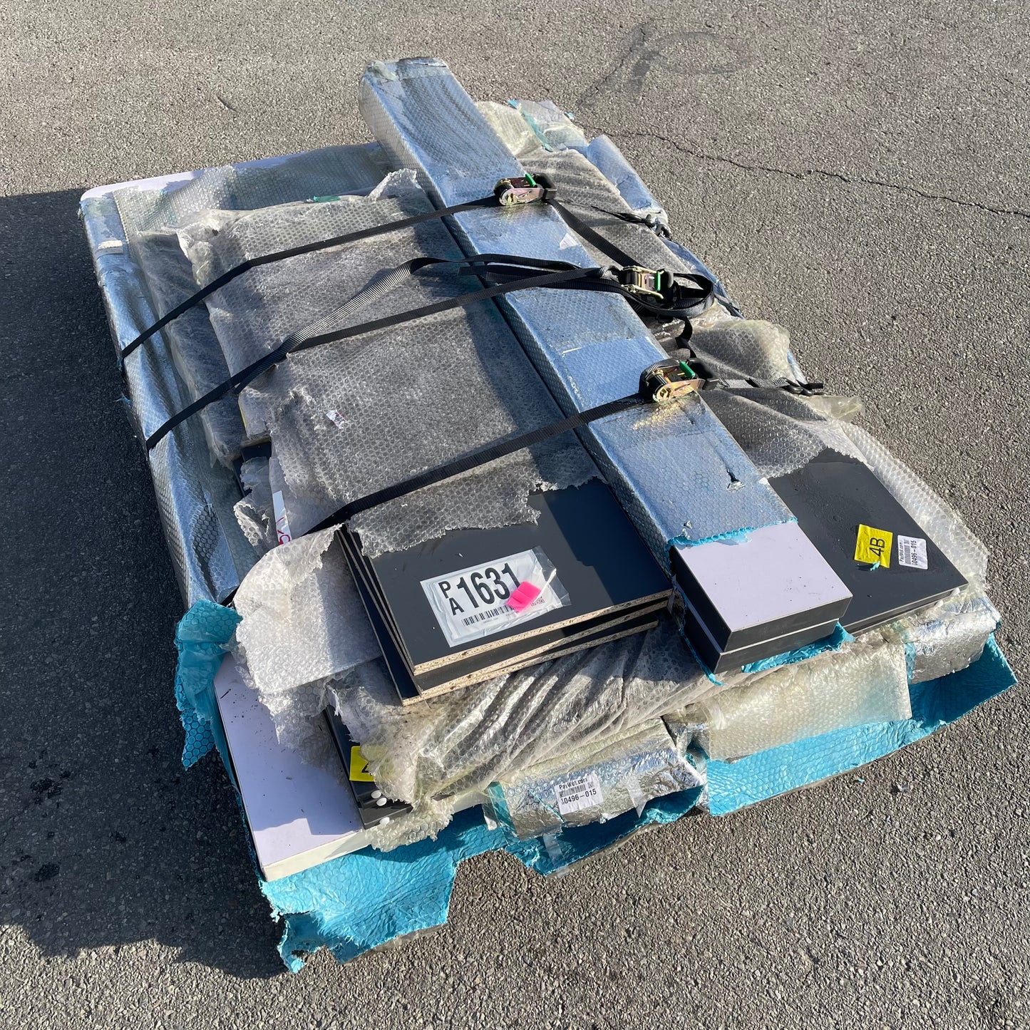 ZA@ Pallet of MIXED Disassembled Table Dark Grey (AS-IS)