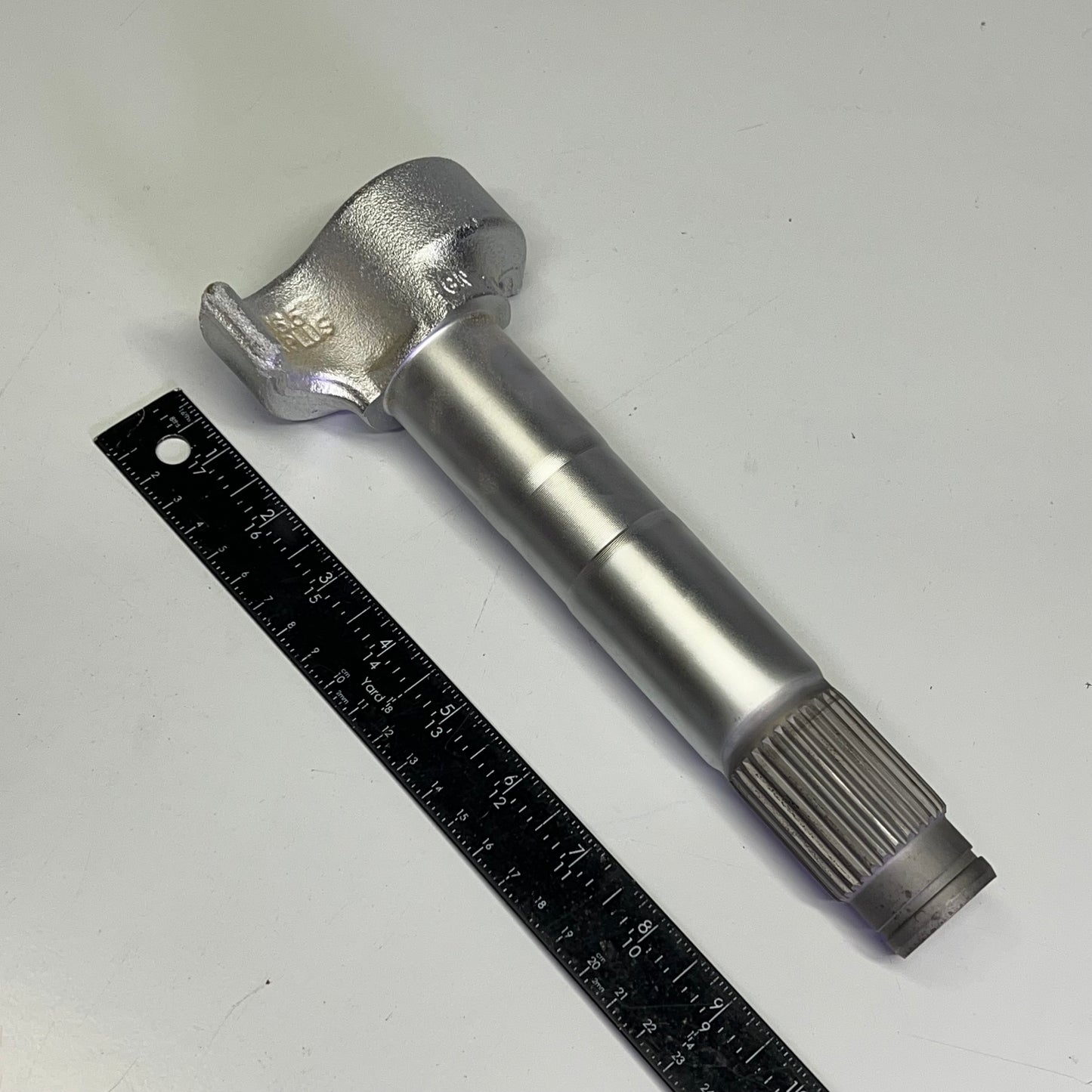 MERITOR GENUINE Gillig Brake Camshaft RH For Bus Silver 2210Y8397