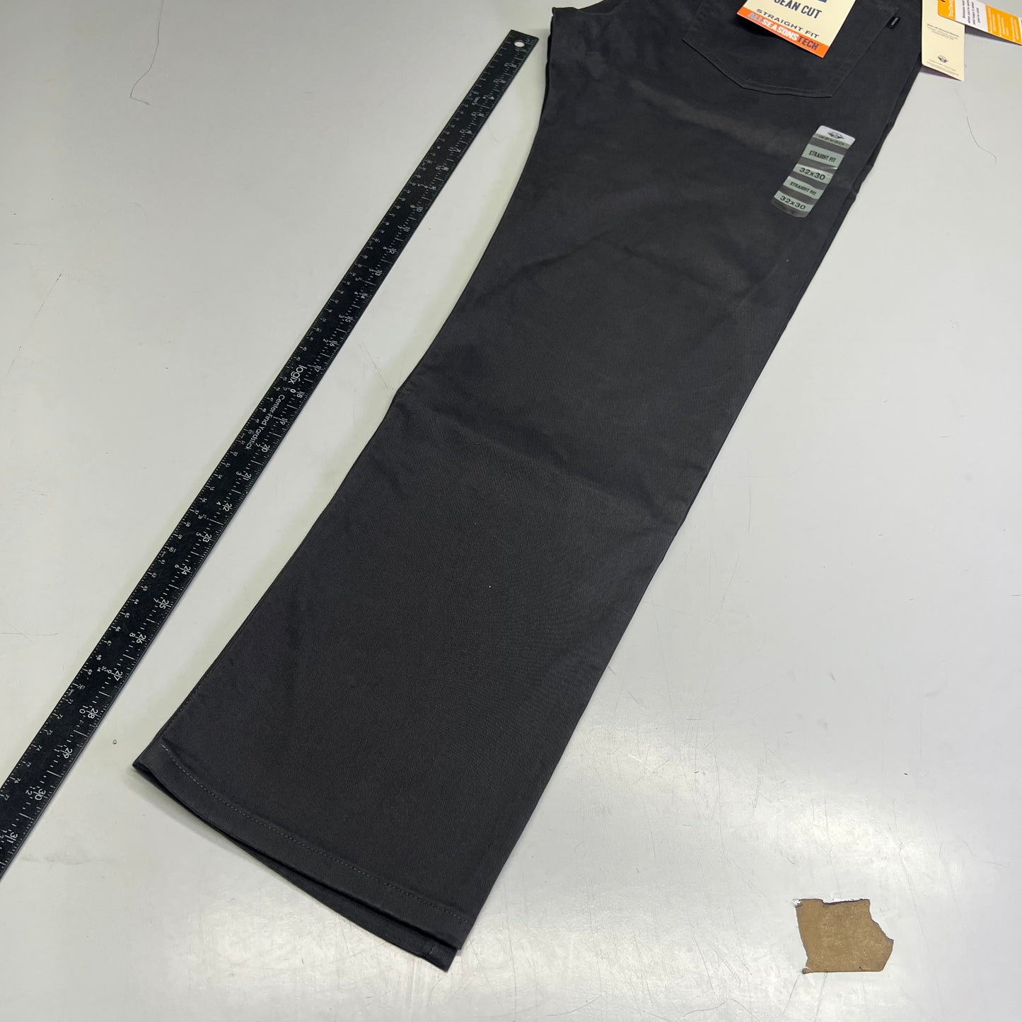 DOCKERS All Seasons Tech Straight Fit Jean Cut Pant Men's Sz 32x30 Steelhead